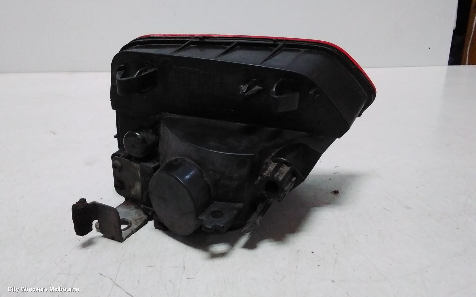 SUBARU OUTBACK RIGHT TAILLIGHT, 6TH GEN, BUMPER REFLECTOR, 08/2014 ONWARDS