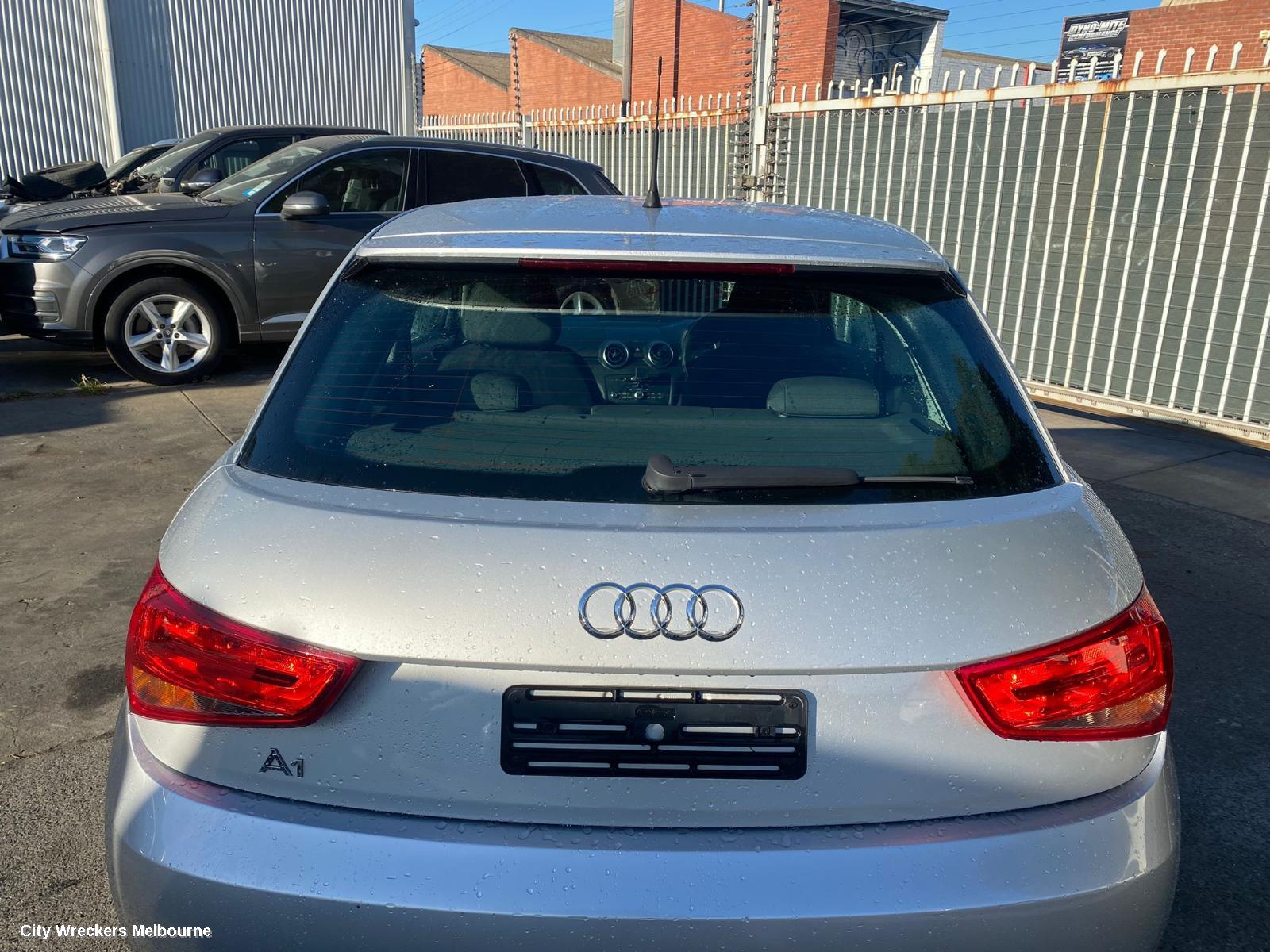AUDI A1 RIGHT FRONT DOOR, 8X, A1, 3DR HATCH, 12/2010 - 05/2013