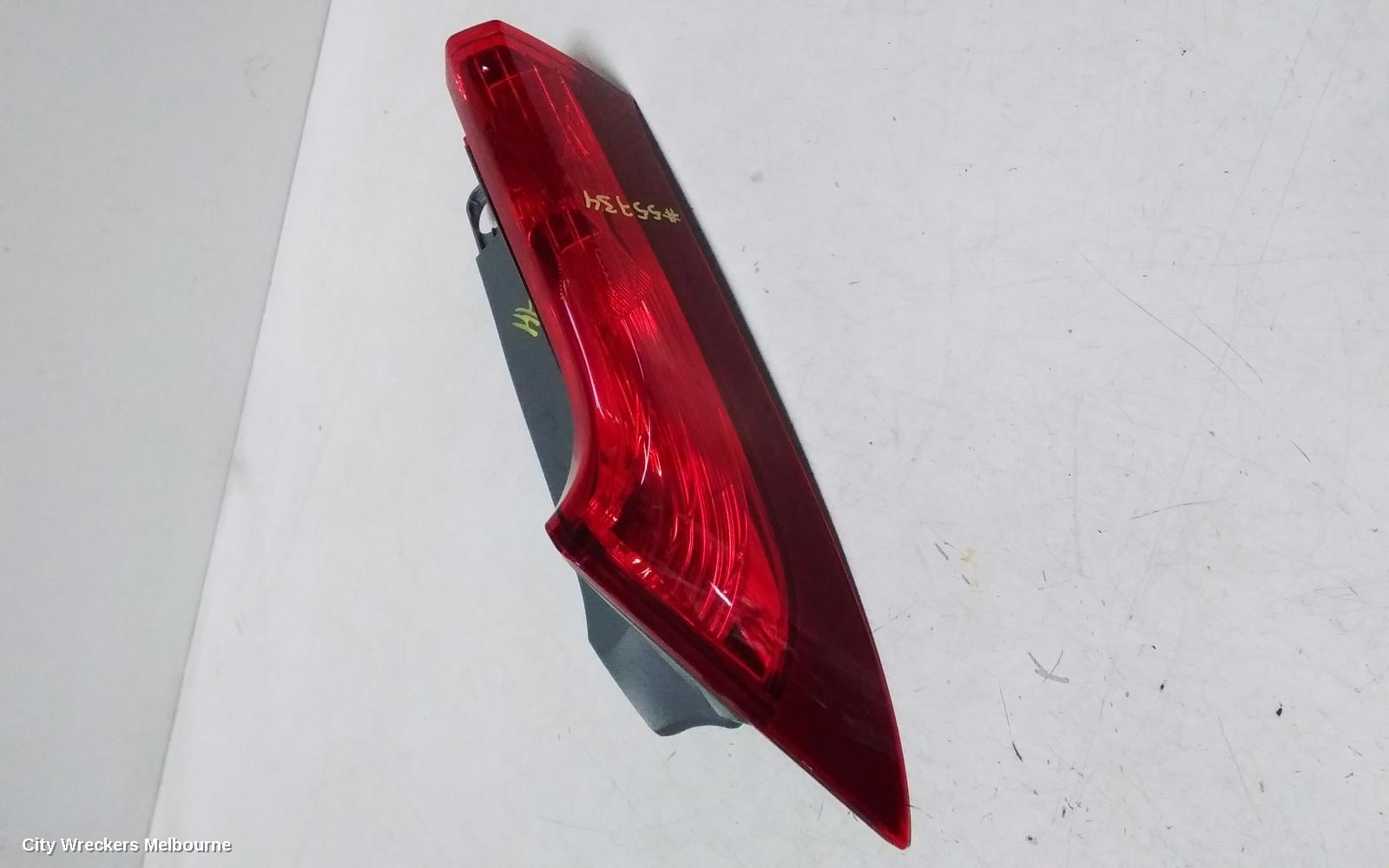 HONDA CRV LEFT TAILLIGHT, RM, UPPER, PETROL TYPE, 11/2014 - 04/2017