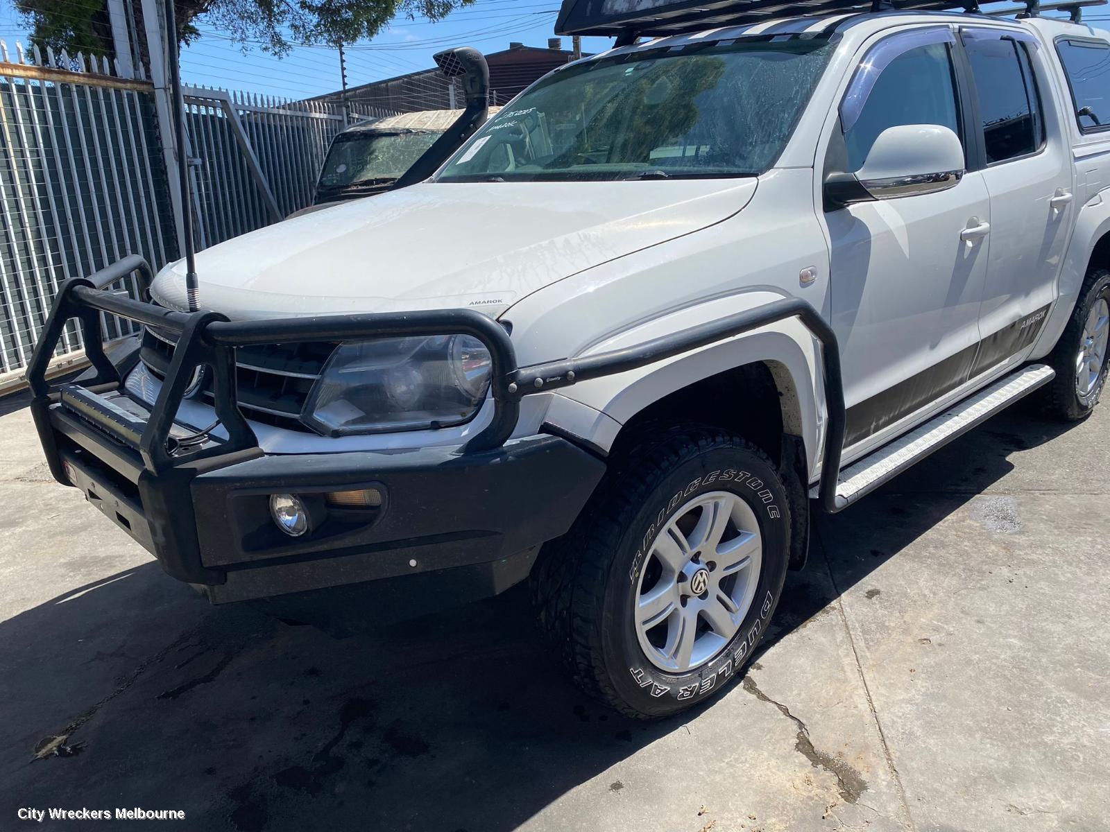 VOLKSWAGEN AMAROK LEFT FRONT DOOR, 2H, DUAL CAB, 10/2010 - 09/2022