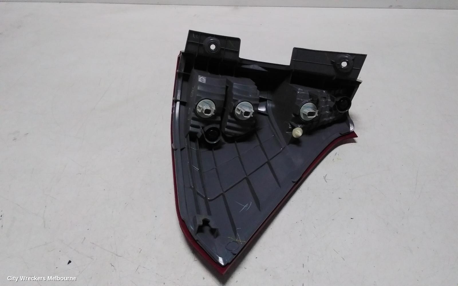 HONDA CRV LEFT TAILLIGHT, RM, LOWER, PETROL TYPE, 11/2014 - 04/2017