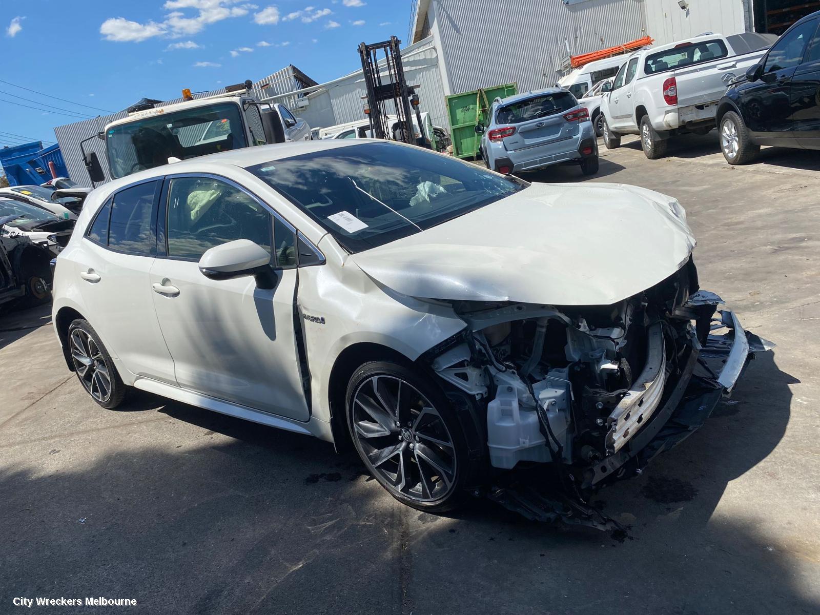 TOYOTA COROLLA LEFT TAILLIGHT, E210, IN BODY, HATCH, 07/2018 - 08/2022