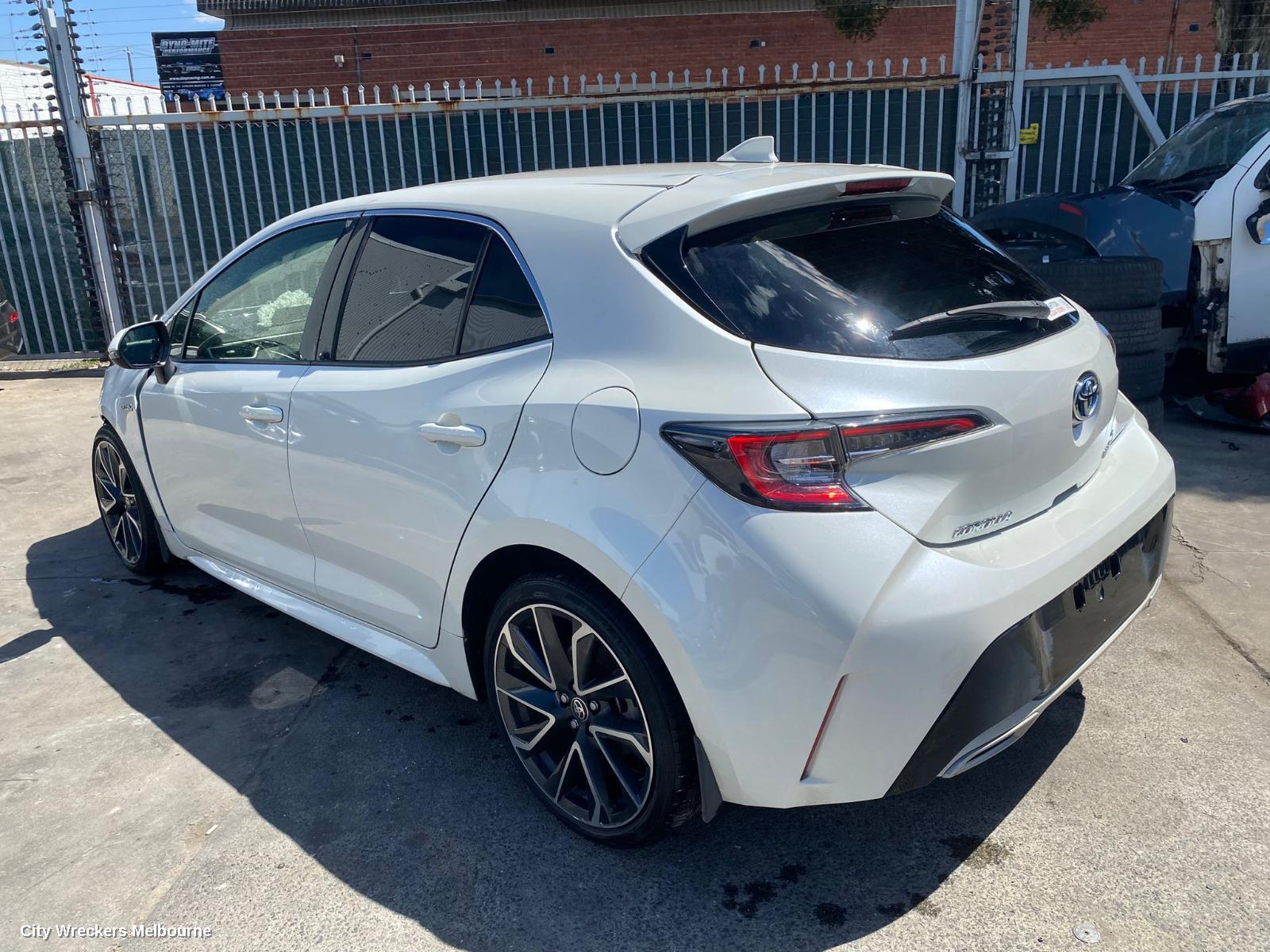 TOYOTA COROLLA LEFT TAILLIGHT, E210, IN BODY, HATCH, 07/2018 - 08/2022