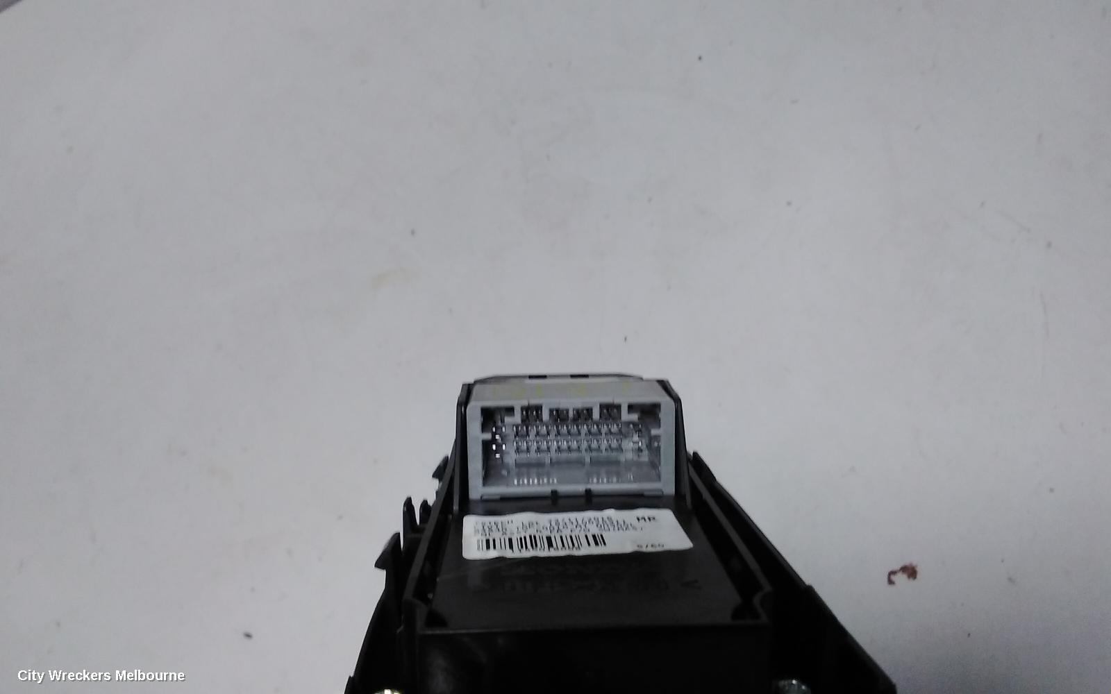 HONDA CIVIC PWR DR WIND SWITCH, RH FRONT (MASTER SWITCH), SEDAN, 9TH GEN, 04/2014 - 04/2016