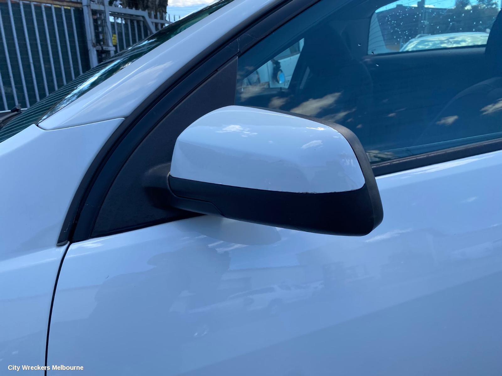 HOLDEN COMMODORE SIDE STEP/SKIRT, VF, LH SIDE, UTE, 05/2013 - 12/2017
