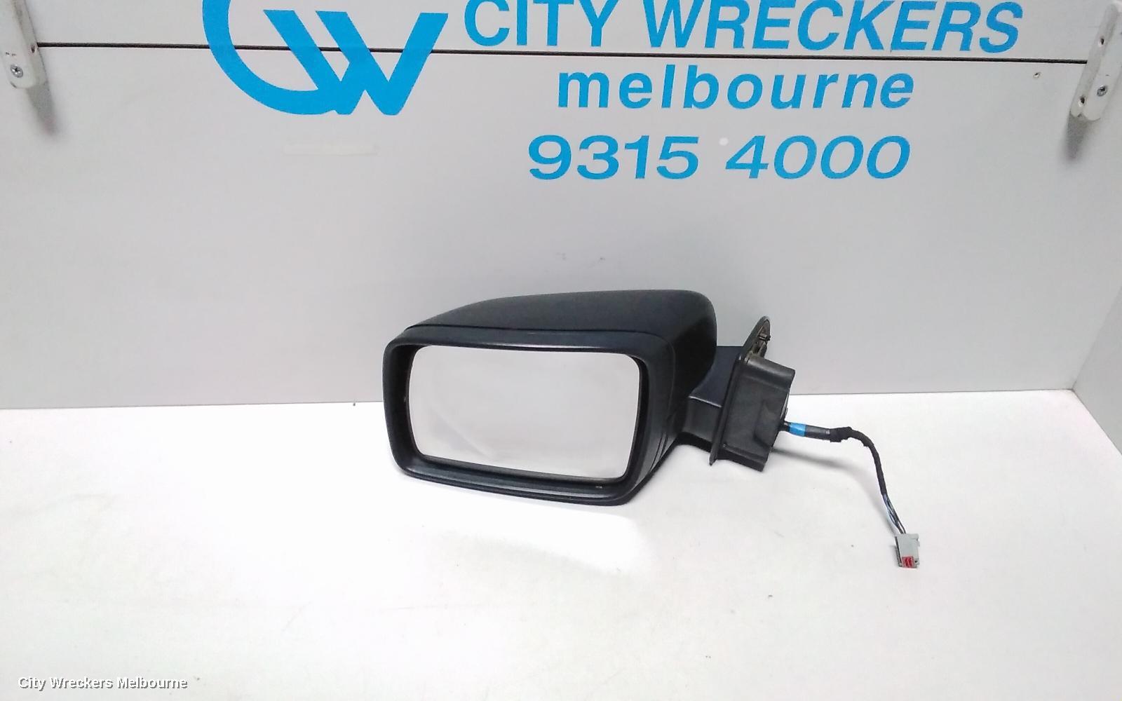 LAND ROVER RANGEROVER SPORT LEFT DOOR MIRROR, L320, WITH MEMORY, 08/2005 - 09/2009