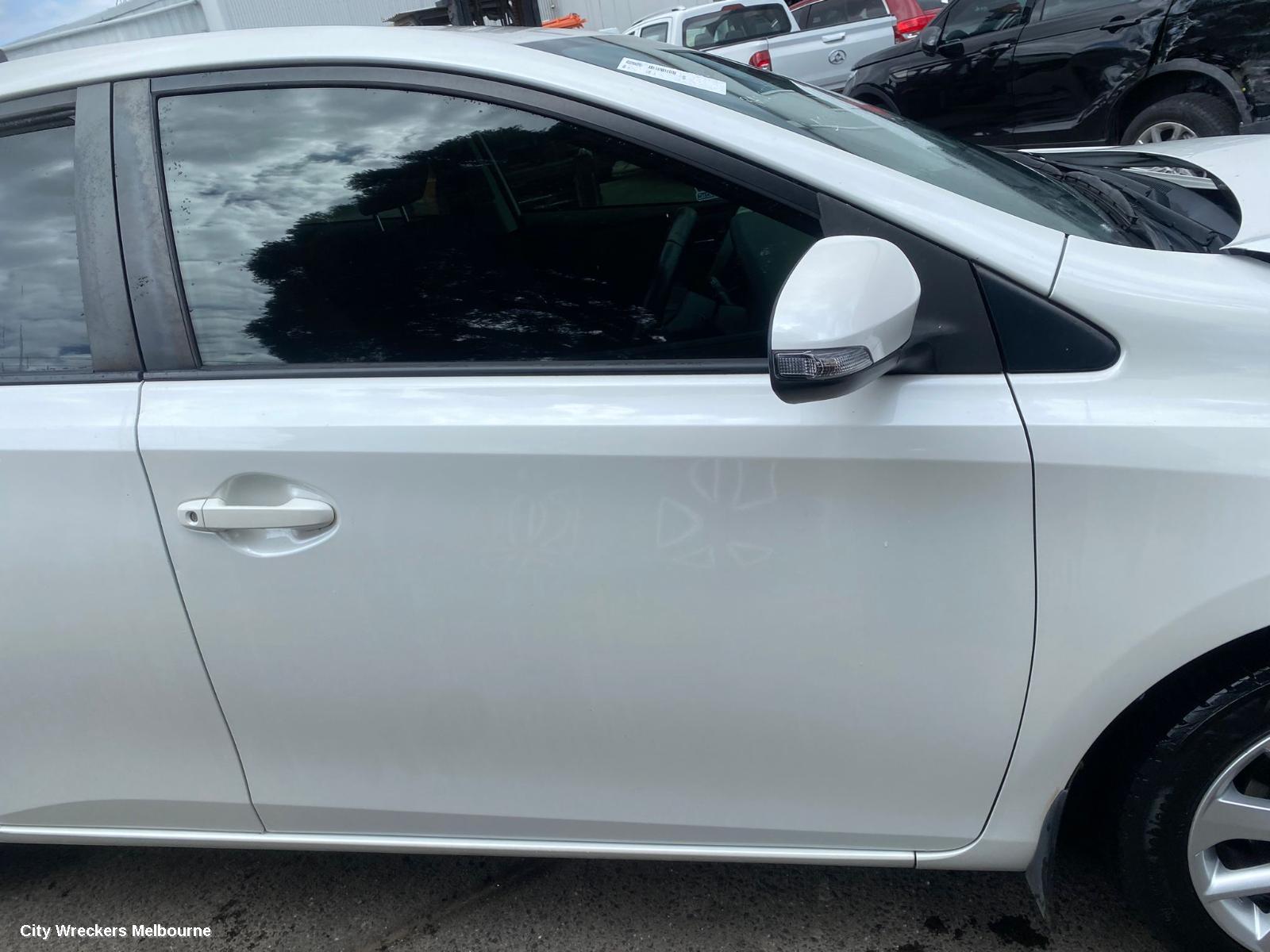 TOYOTA COROLLA HEADREST, ZRE182R 10/2012 - 06/2018
