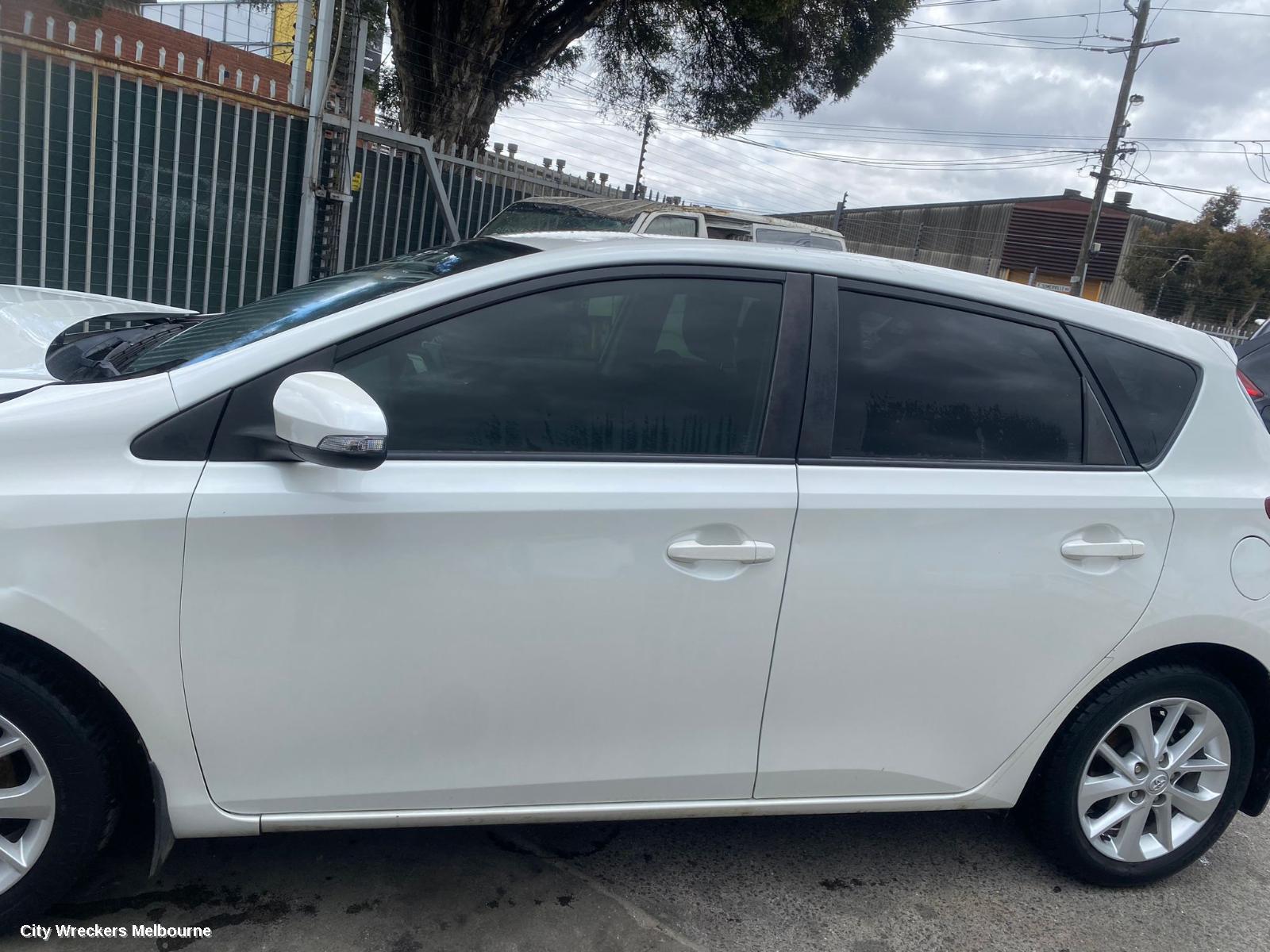 TOYOTA COROLLA HEADREST, ZRE182R 10/2012 - 06/2018