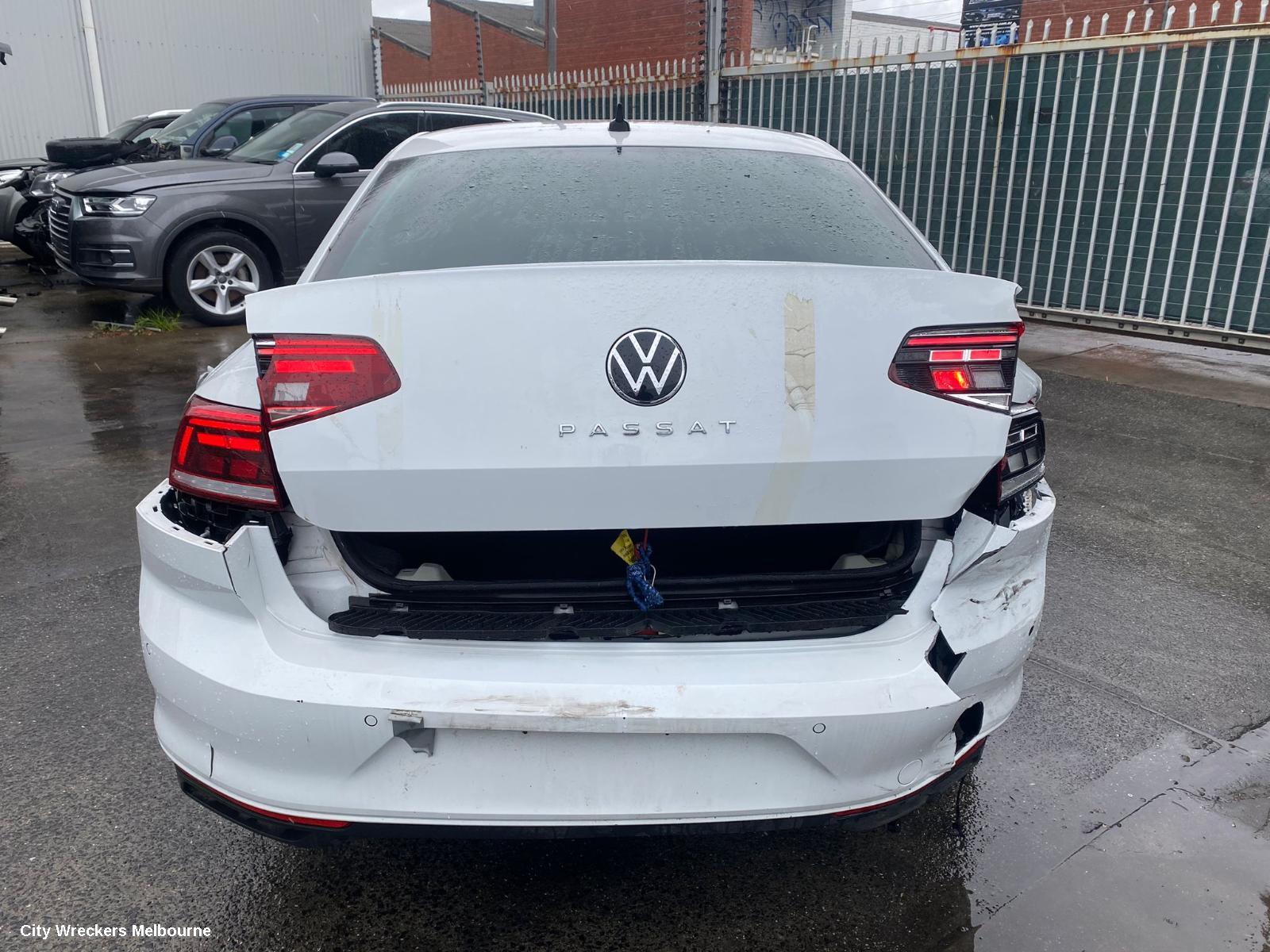 VOLKSWAGEN PASSAT REVERSE CAMERA, REVERSE CAMERA, W/ TAILGATE RELEASE SWITCH, BADGE TYPE, B8/MK7, 06/2015 - 05/2023