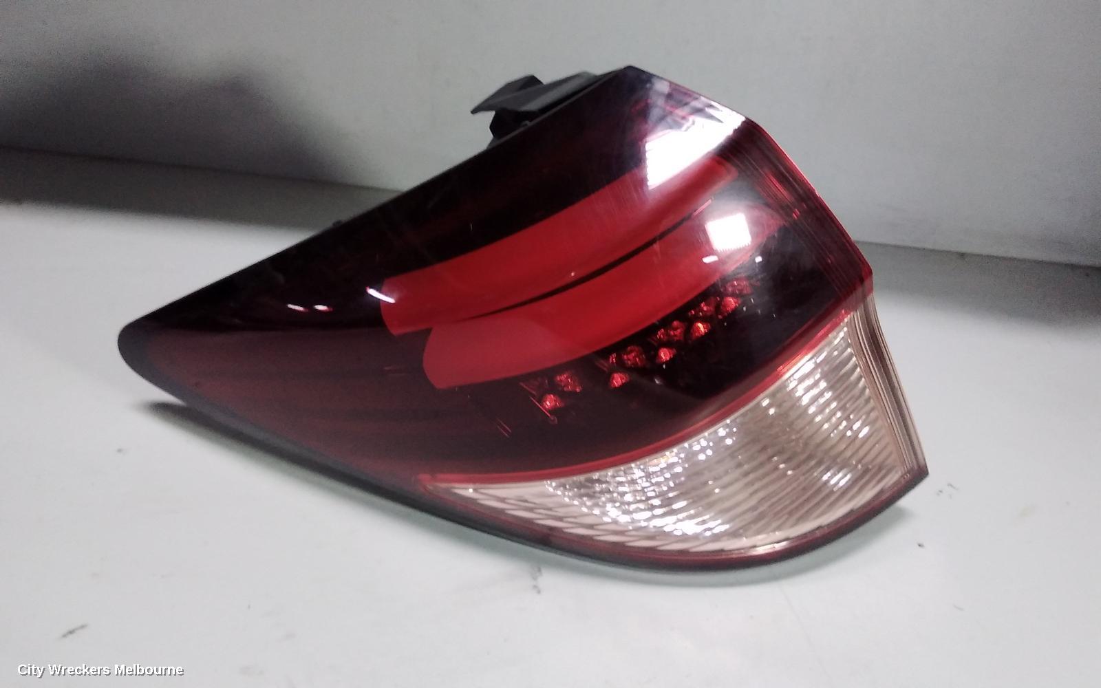 HONDA HRV LEFT TAILLIGHT, RU5, VTI, LED, NON OPTICAL GUIDE TYPE, 12/2014 - 06/2018