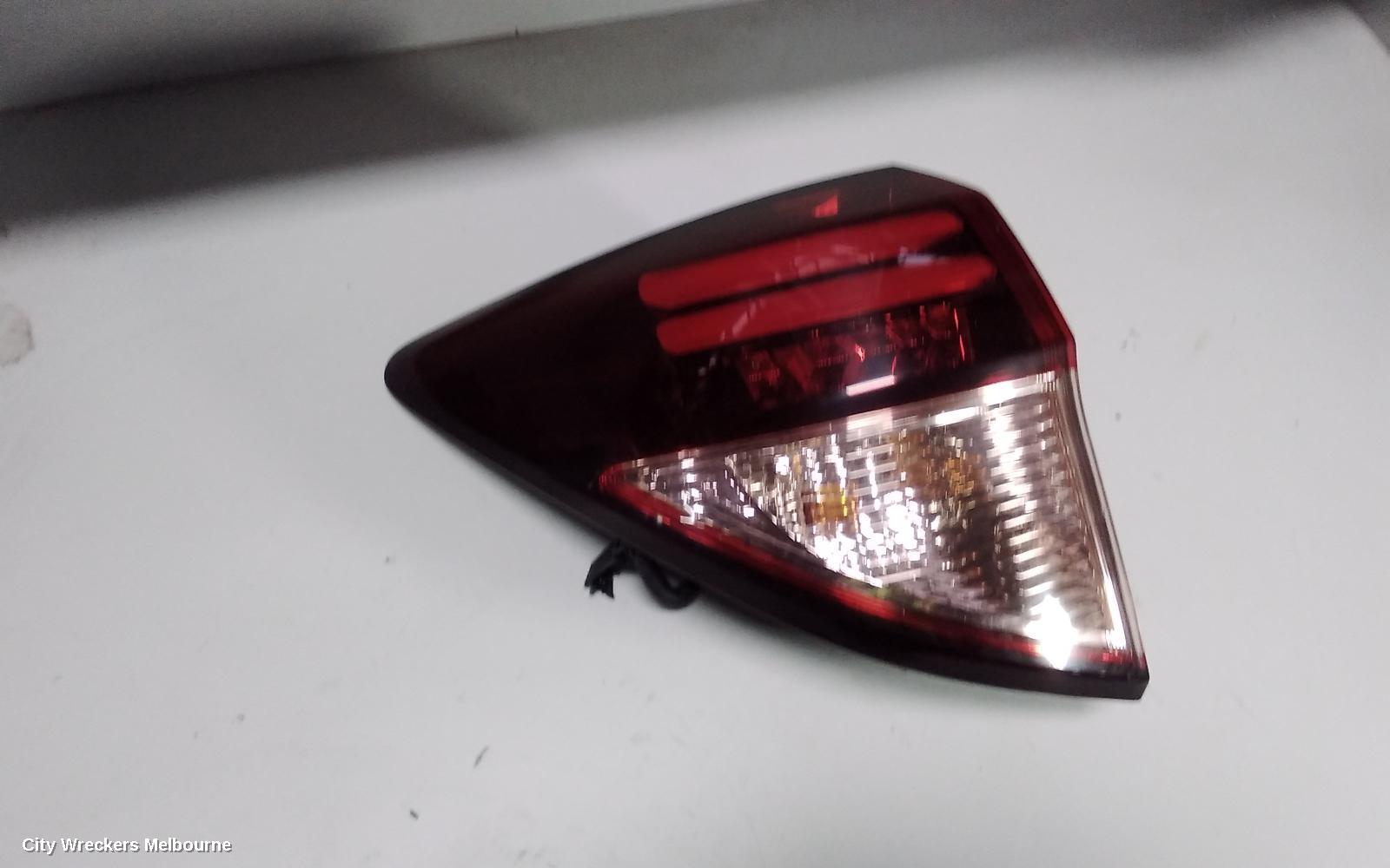 HONDA HRV LEFT TAILLIGHT, RU5, VTI, LED, NON OPTICAL GUIDE TYPE, 12/2014 - 06/2018