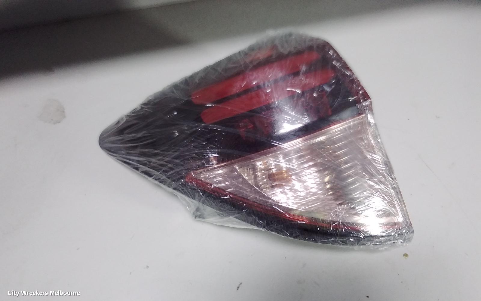 HONDA HRV LEFT TAILLIGHT, RU5, VTI, LED, NON OPTICAL GUIDE TYPE, 12/2014 - 06/2018