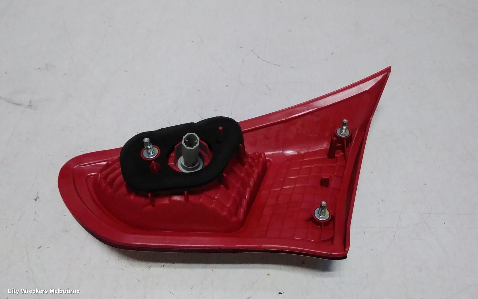 MITSUBISHI LANCER REAR GARNISH, TAILGATE LAMP (LH SIDE), CJ-CF, HATCH, 10/2008 - 12/2017