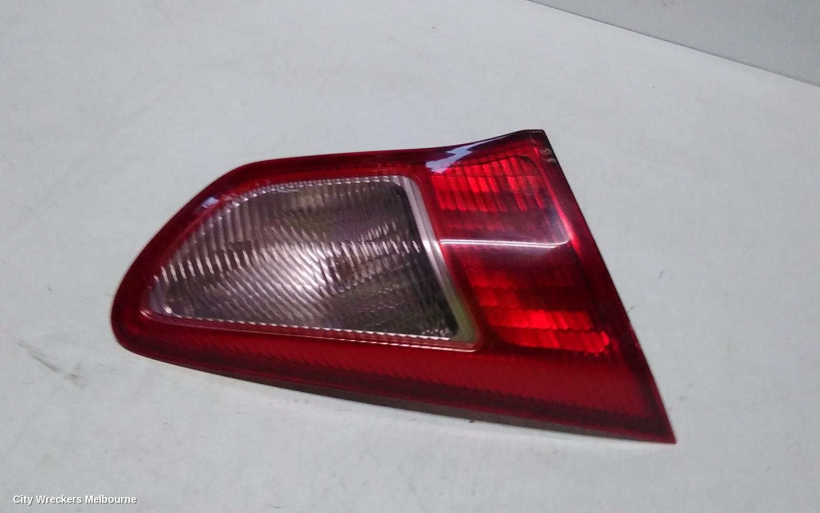 MITSUBISHI LANCER REAR GARNISH, TAILGATE LAMP (LH SIDE), CJ-CF, HATCH, 10/2008 - 12/2017