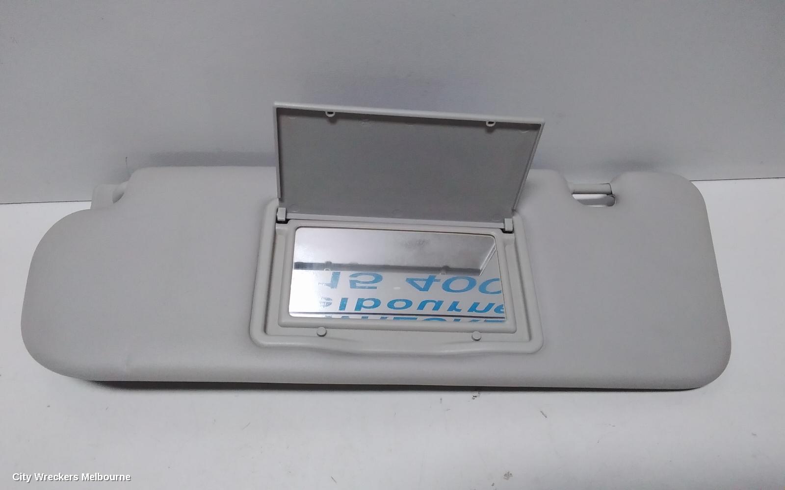 HOLDEN COMMODORE SUNVISOR, VF, LH SIDE, 05/2013 - 12/2017