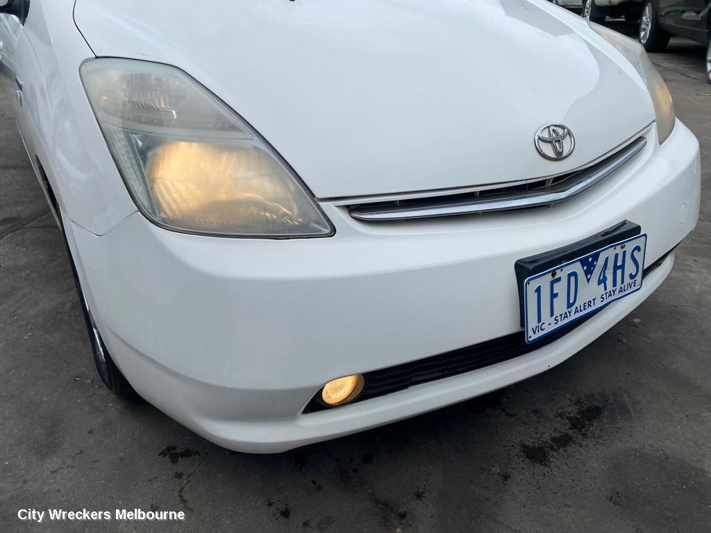 TOYOTA PRIUS REAR GARNISH, ZVW30R, TAILGATE GARNISH (CENTRE), 07/2009 - 12/2015