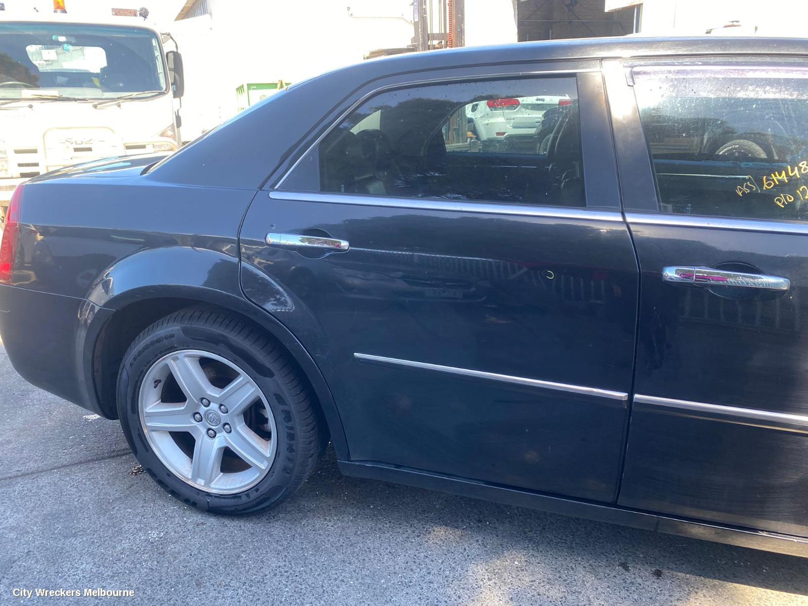 CHRYSLER 300C RIGHT REAR DOOR, 11/2005 - 12/2011