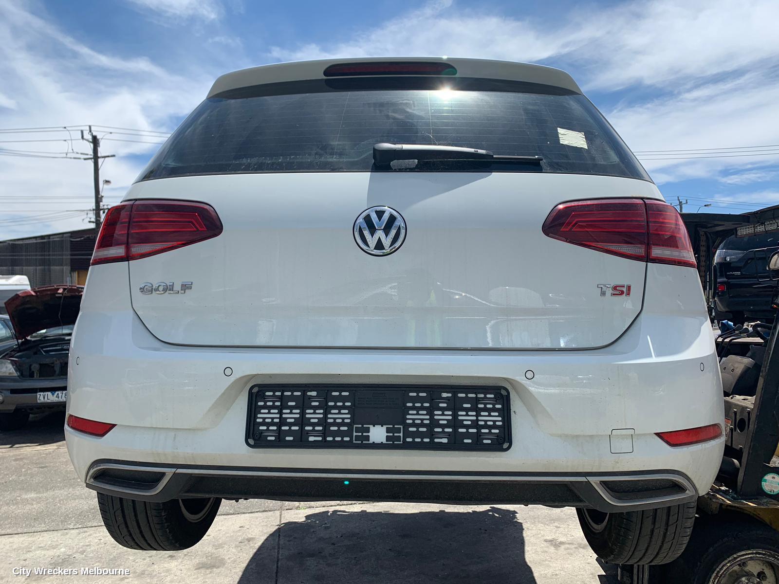 VOLKSWAGEN GOLF RIGHT TAILLIGHT, GEN 7, HATCH, STANDARD/GTI/R-LINE, LED TYPE, 03/2017 - 08/2020