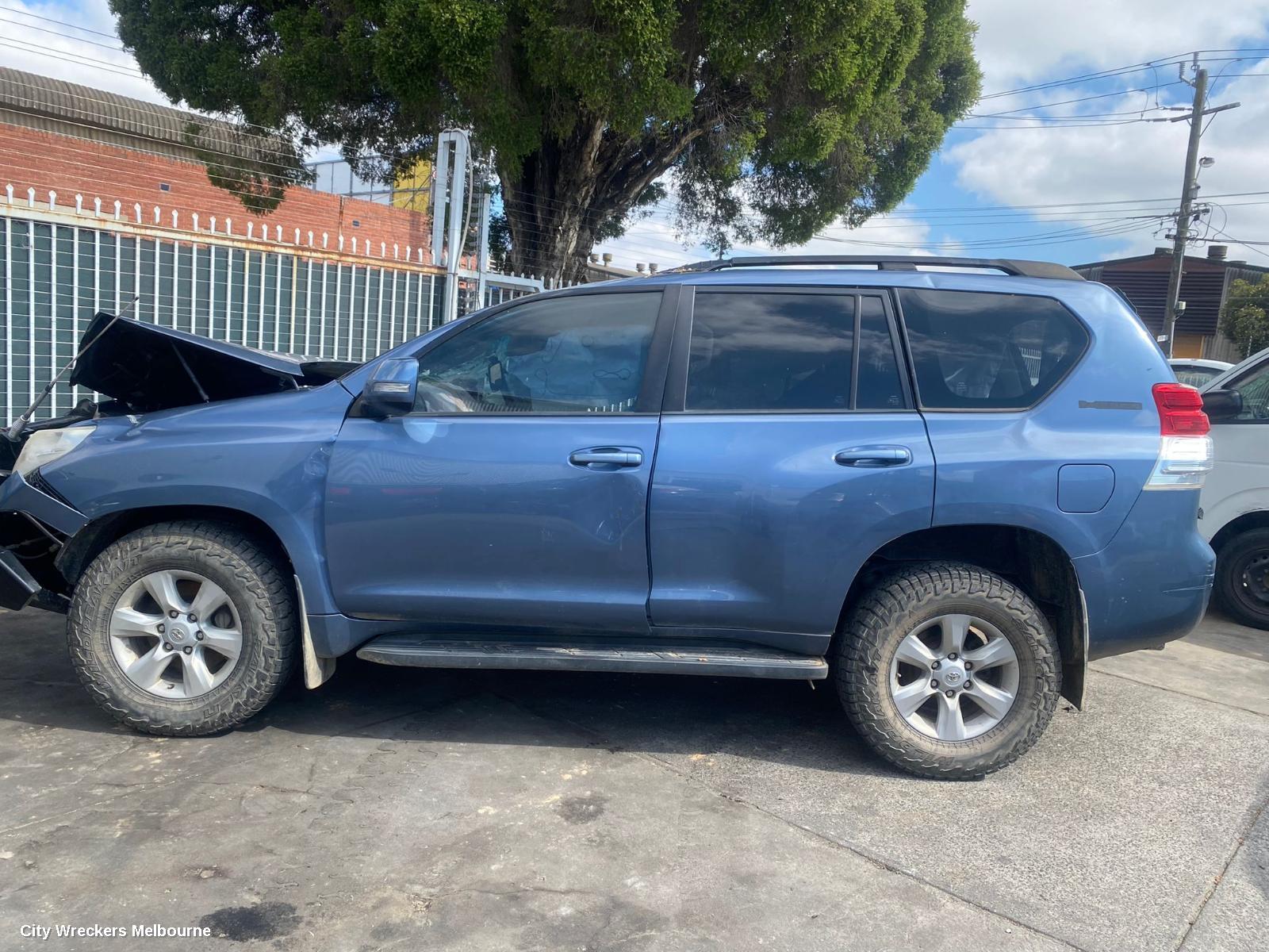 TOYOTA PRADO ANTENNA, 150 SERIES, 11/2009 ONWARDS