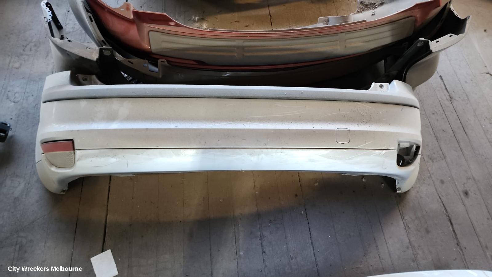 FORD FOCUS REAR BUMPER, LS, HATCH, NON REVERSE PARKING SENSORS TYPE, 06/2005 - 05/2007
