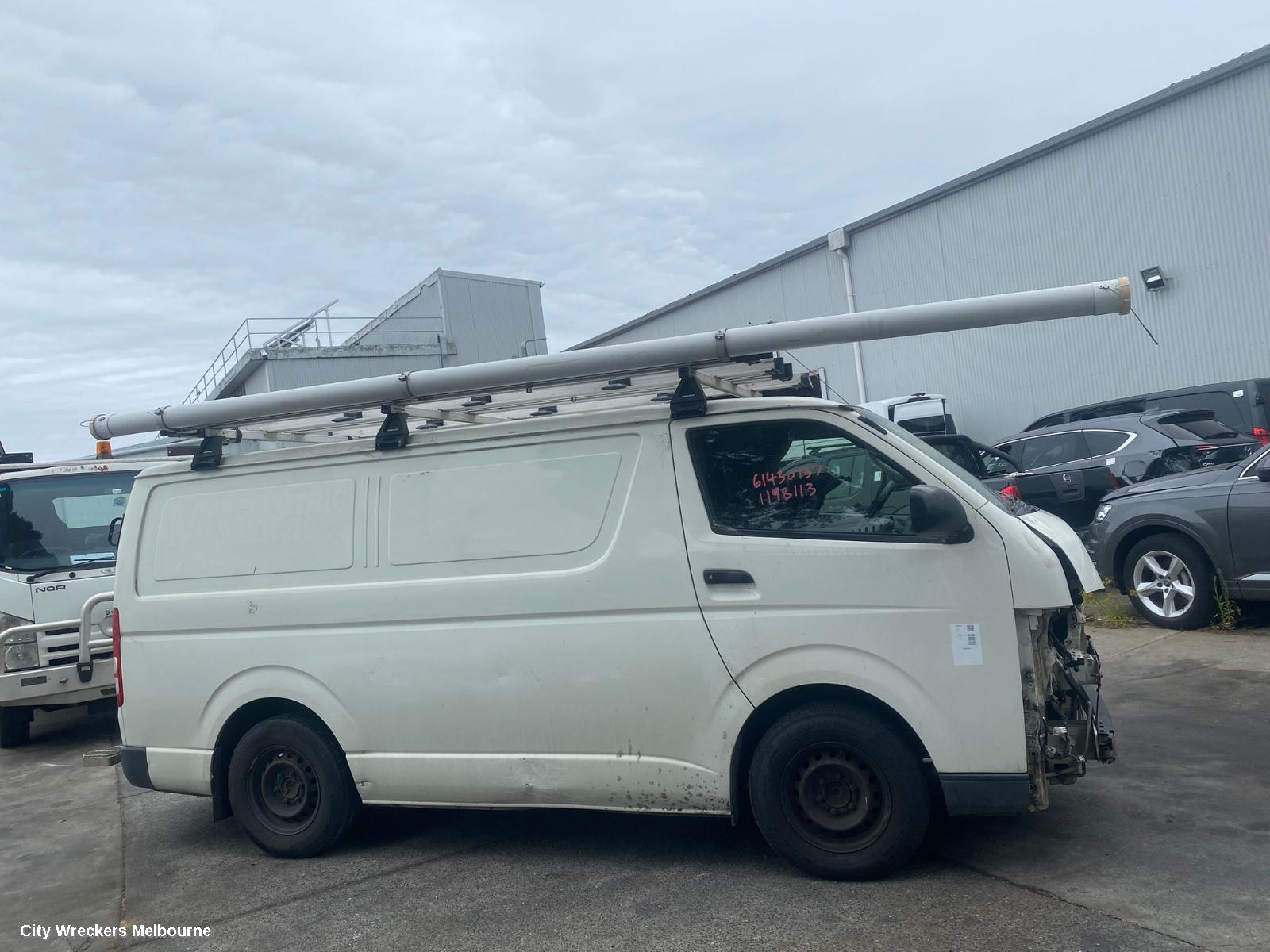 TOYOTA HIACE RIGHT GUARD, TRH/KDH, CORNER PANEL, 03/2005 - 04/2019