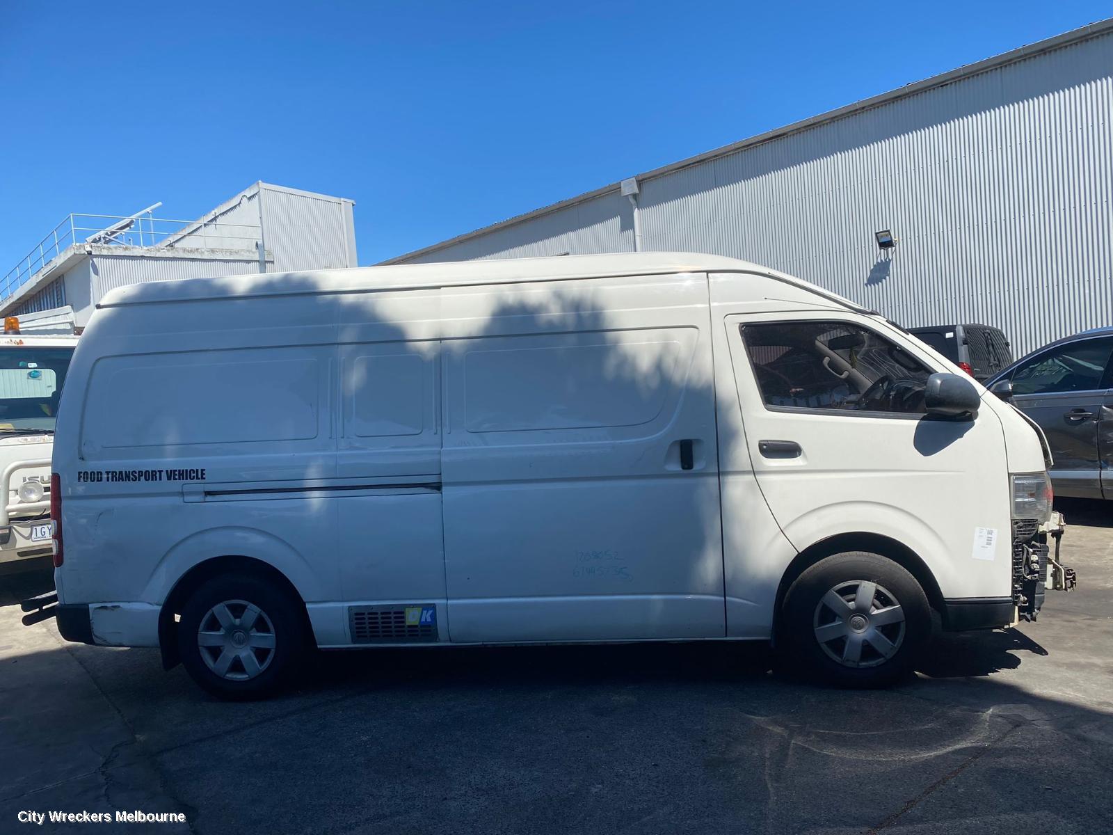 TOYOTA HIACE RIGHT GUARD, TRH/KDH, CORNER PANEL, 03/2005 - 04/2019