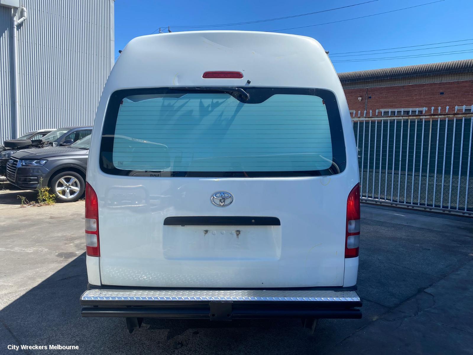 TOYOTA HIACE RIGHT GUARD, TRH/KDH, CORNER PANEL, 03/2005 - 04/2019