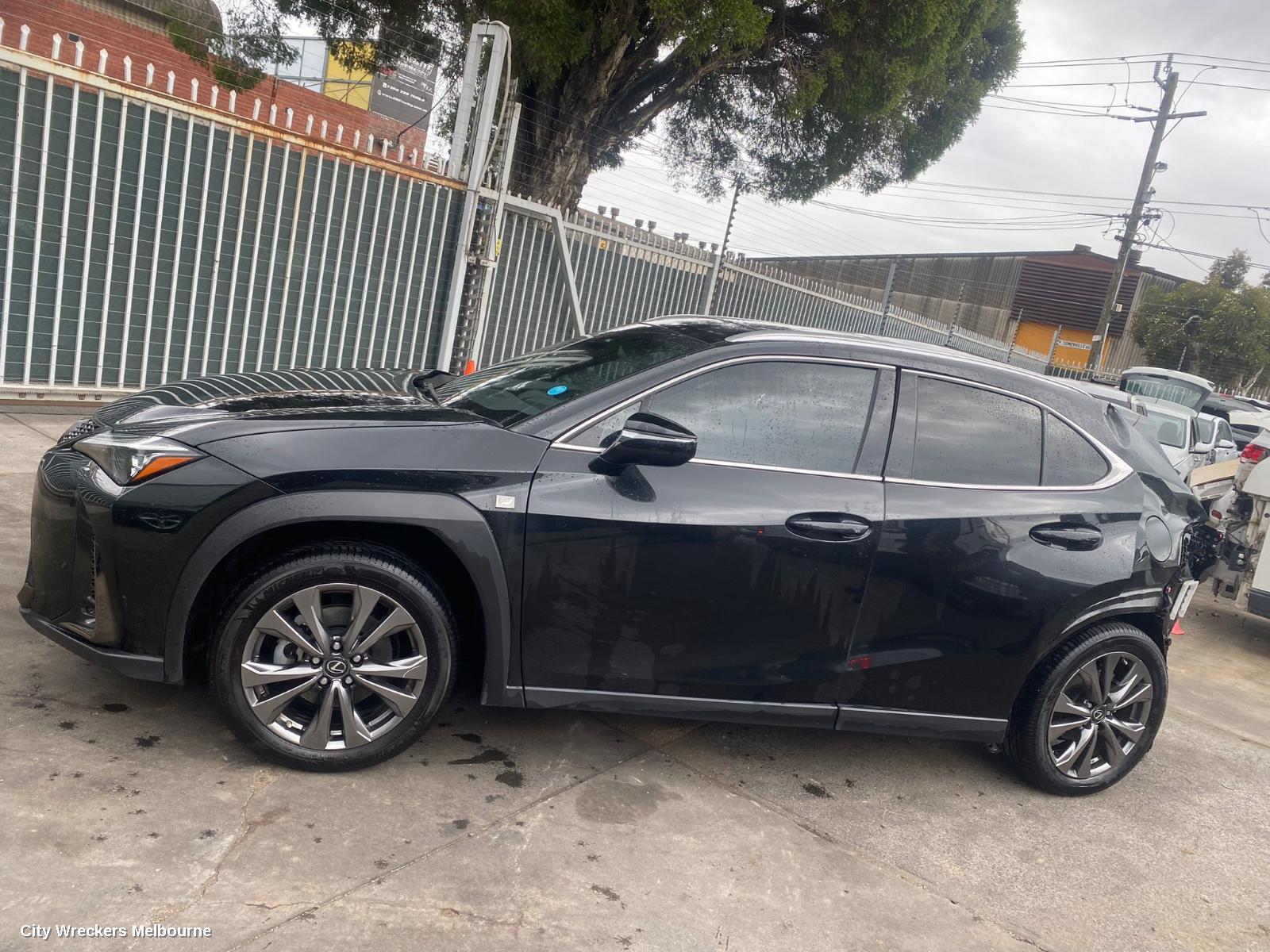 LEXUS UX LEFT FRONT DOOR WINDOW, X10, 10/2018 ONWARDS