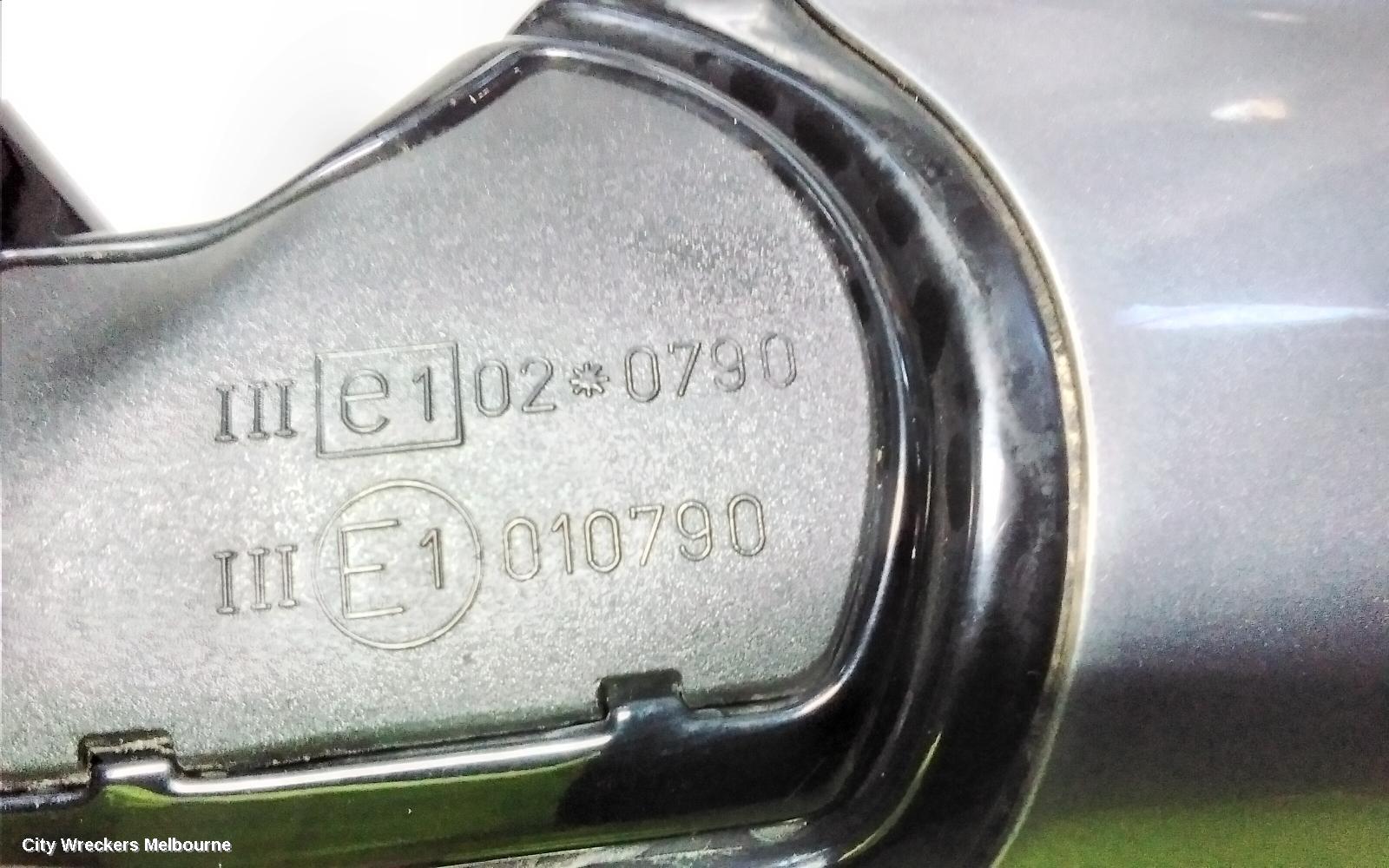 BMW X3 RIGHT DOOR MIRROR, MANUAL FOLD, NON MEMORY, AUTO DIP, GLOSS BLACK LINE, M PACK, E83, 06/2004 - 08/2009