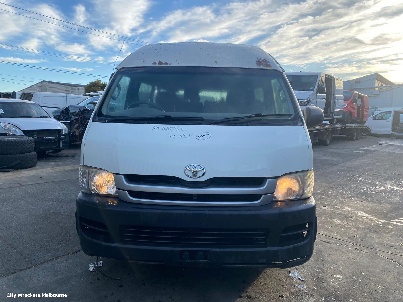 TOYOTA HIACE RIGHT GUARD, TRH/KDH, CORNER PANEL, 03/2005 - 04/2019