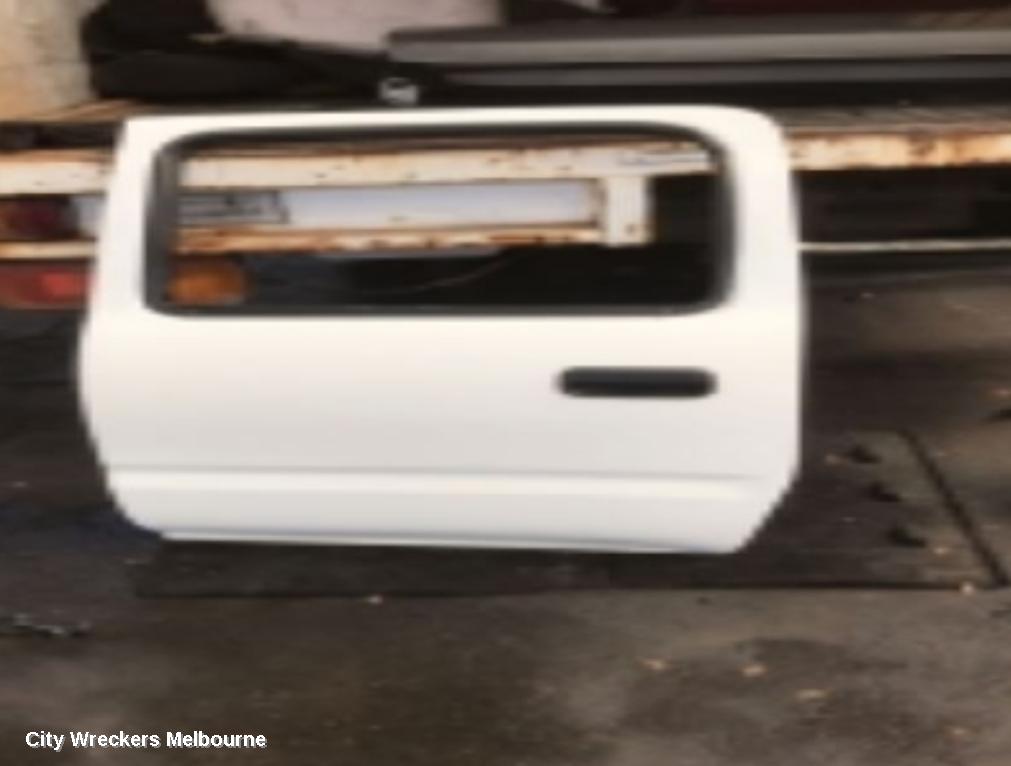 TOYOTA HILUX LEFT REAR DOOR/SLIDING, DUAL CAB, 09/1997 - 03/2005