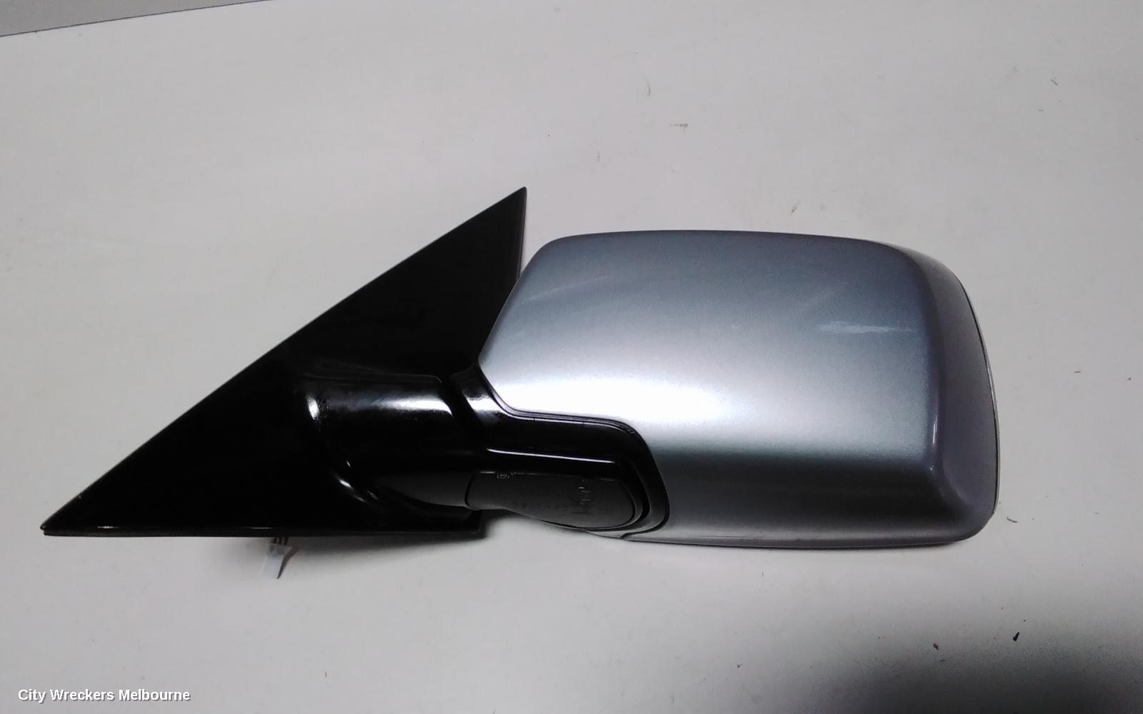 BMW X3 LEFT DOOR MIRROR, MANUAL FOLD, NON AUTO DIP, MEMORY, GLOSS BLACK LINE, M PACK, E83, 06/2004 - 11/2010