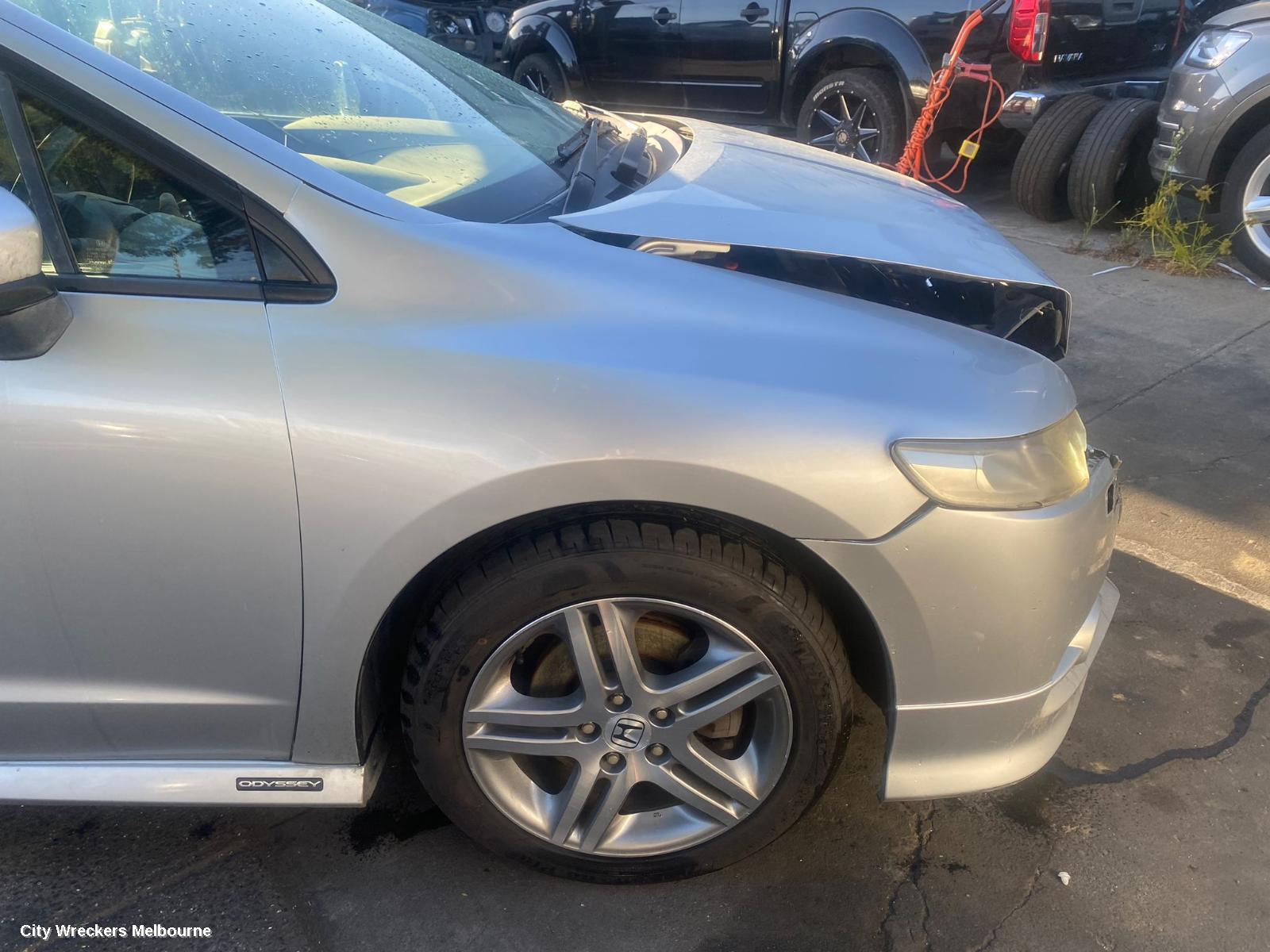 HONDA ODYSSEY LEFT TAILLIGHT, RB, LUXURY, 11/2011 - 12/2013