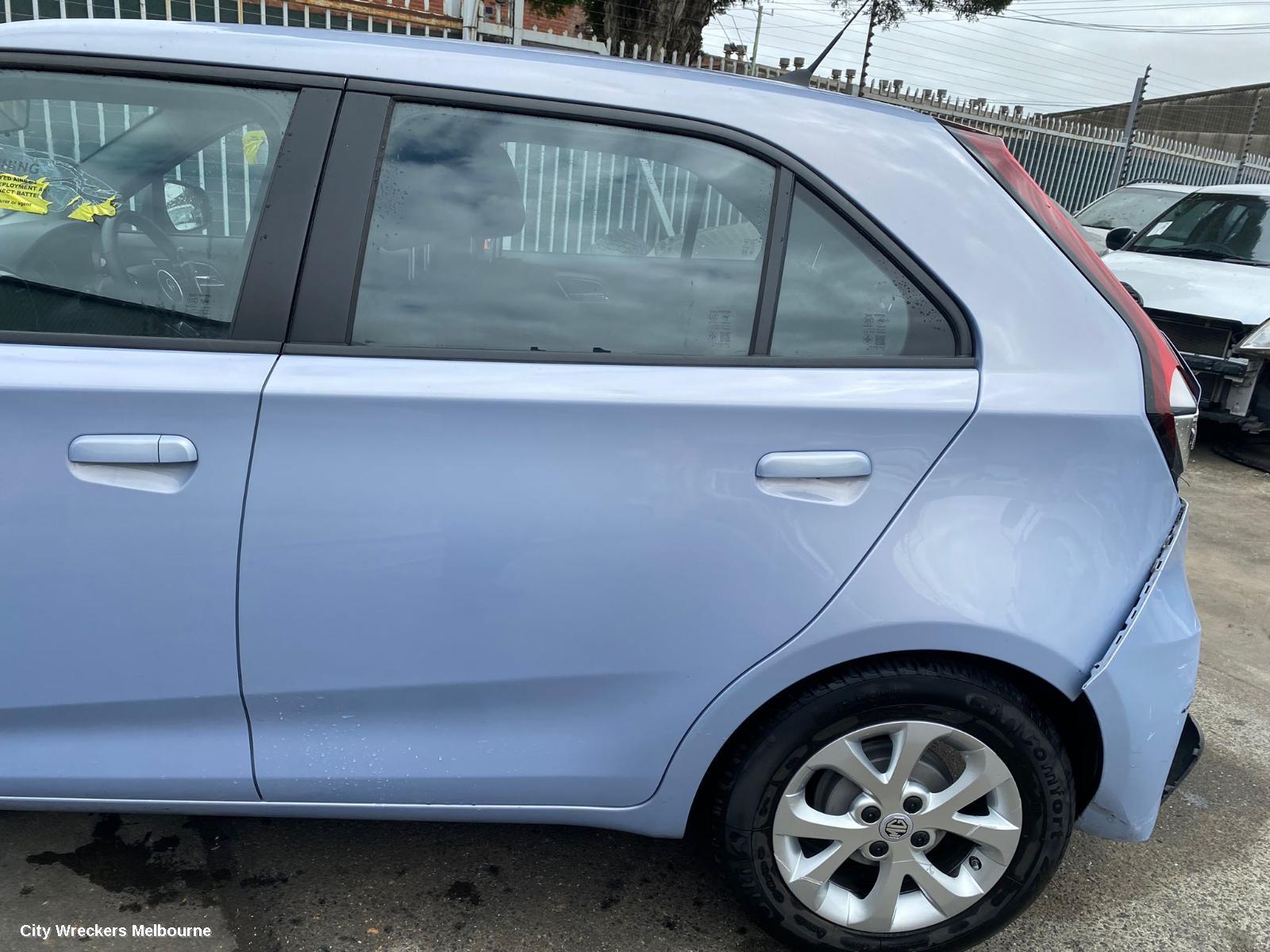 MG MG3 FRONT SEAT, LH FRONT, GREY/CHECKERED CLOTH, SZP1, 07/2016 ONWARDS