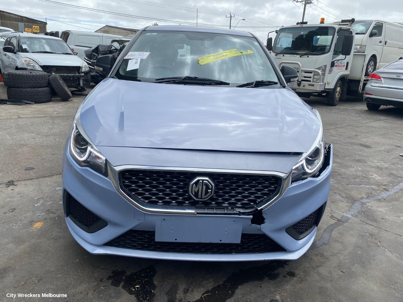 MG MG3 FRONT SEAT, LH FRONT, GREY/CHECKERED CLOTH, SZP1, 07/2016 ONWARDS
