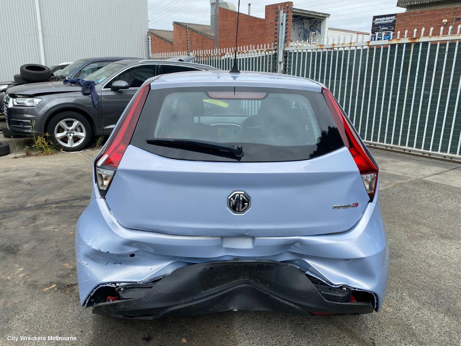 MG MG3 FRONT SEAT, LH FRONT, GREY/CHECKERED CLOTH, SZP1, 07/2016 ONWARDS