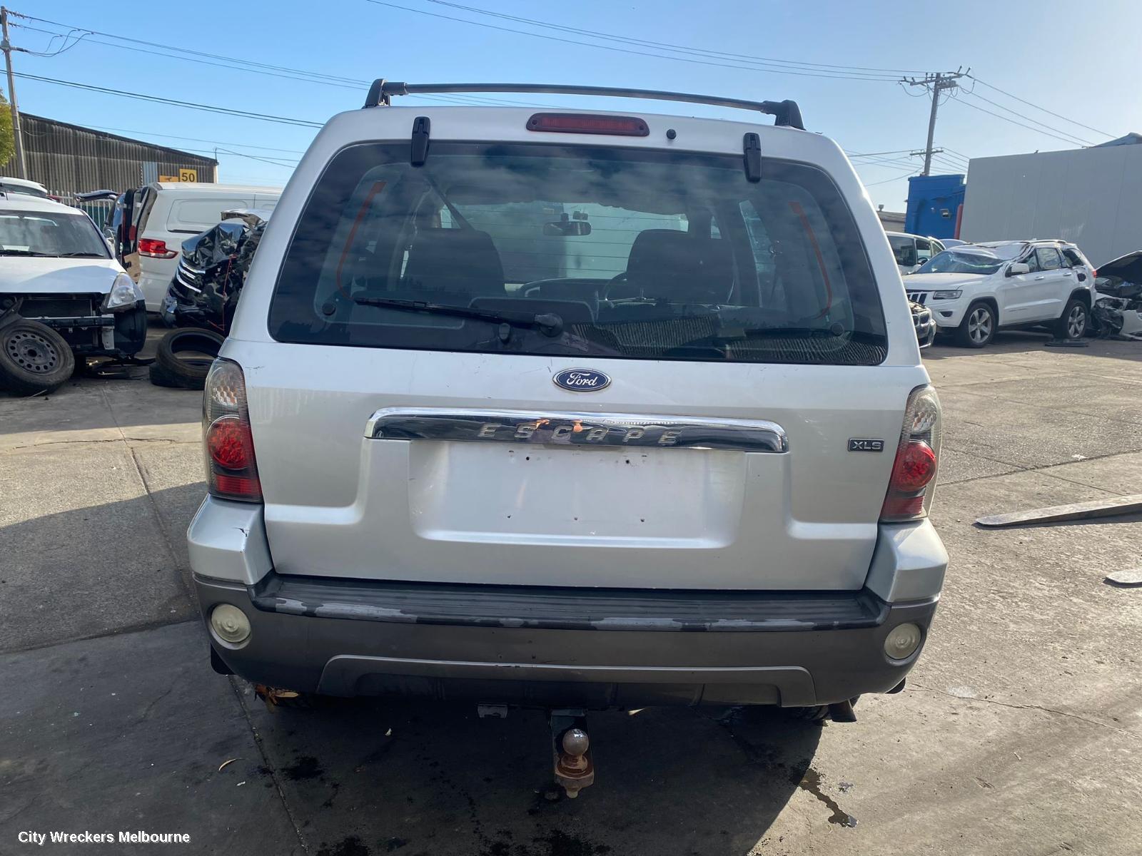 FORD ESCAPE DOOR HANDLE, OUTER, LH FRONT, ZC-ZD, 04/2006 - 01/2012