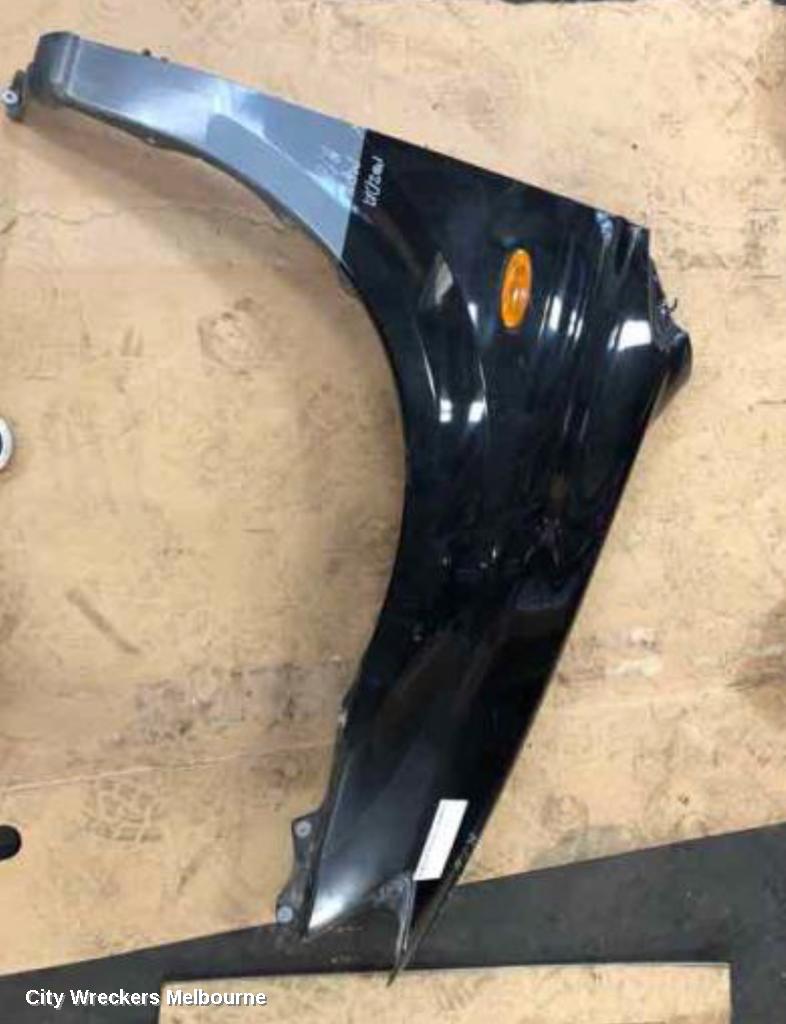 MAZDA MPV RIGHT GUARD, LW, AUS TYPE, W/ REPEATER TYPE, 08/1999 - 10/2003