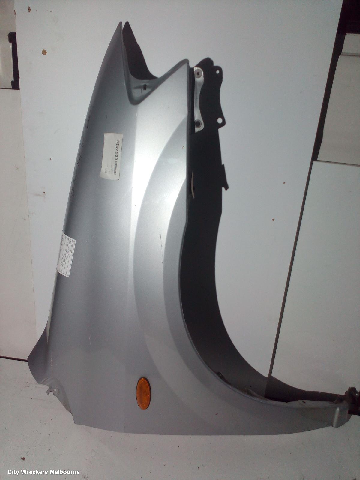 MAZDA MPV RIGHT GUARD, LW, AUS TYPE, W/ REPEATER TYPE, 08/1999 - 10/2003