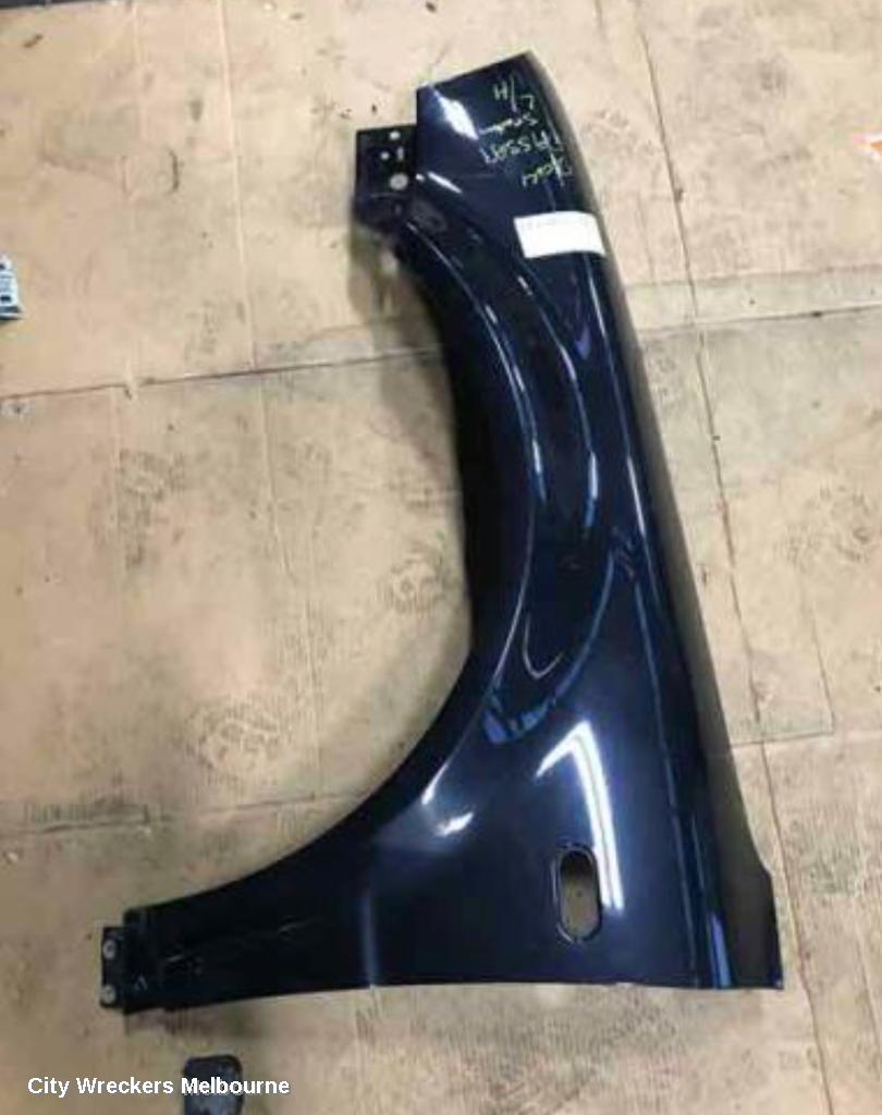 VOLKSWAGEN PASSAT LEFT GUARD, 3B/GP, SUIT W/ REPEATER LAMP, 02/2001 - 11/2005
