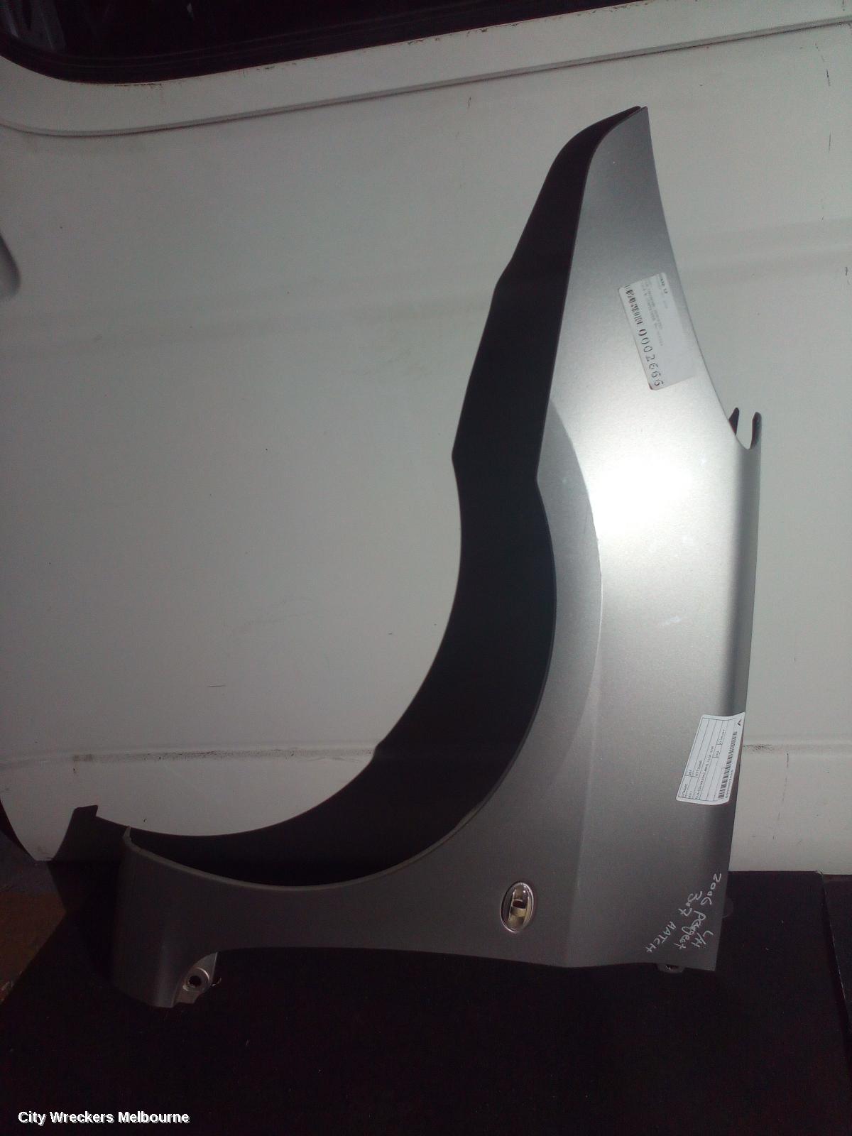 PEUGEOT 307 LEFT GUARD, T6, HATCH/WAGON/CABRIO, 10/2005 - 12/2009