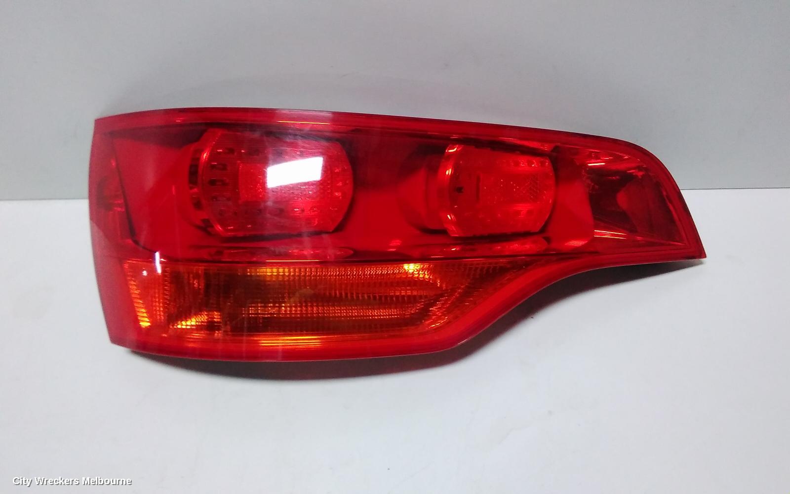 AUDI Q7 LEFT TAILLIGHT, 4L, IN TAILGATE, 09/2006 - 09/2009