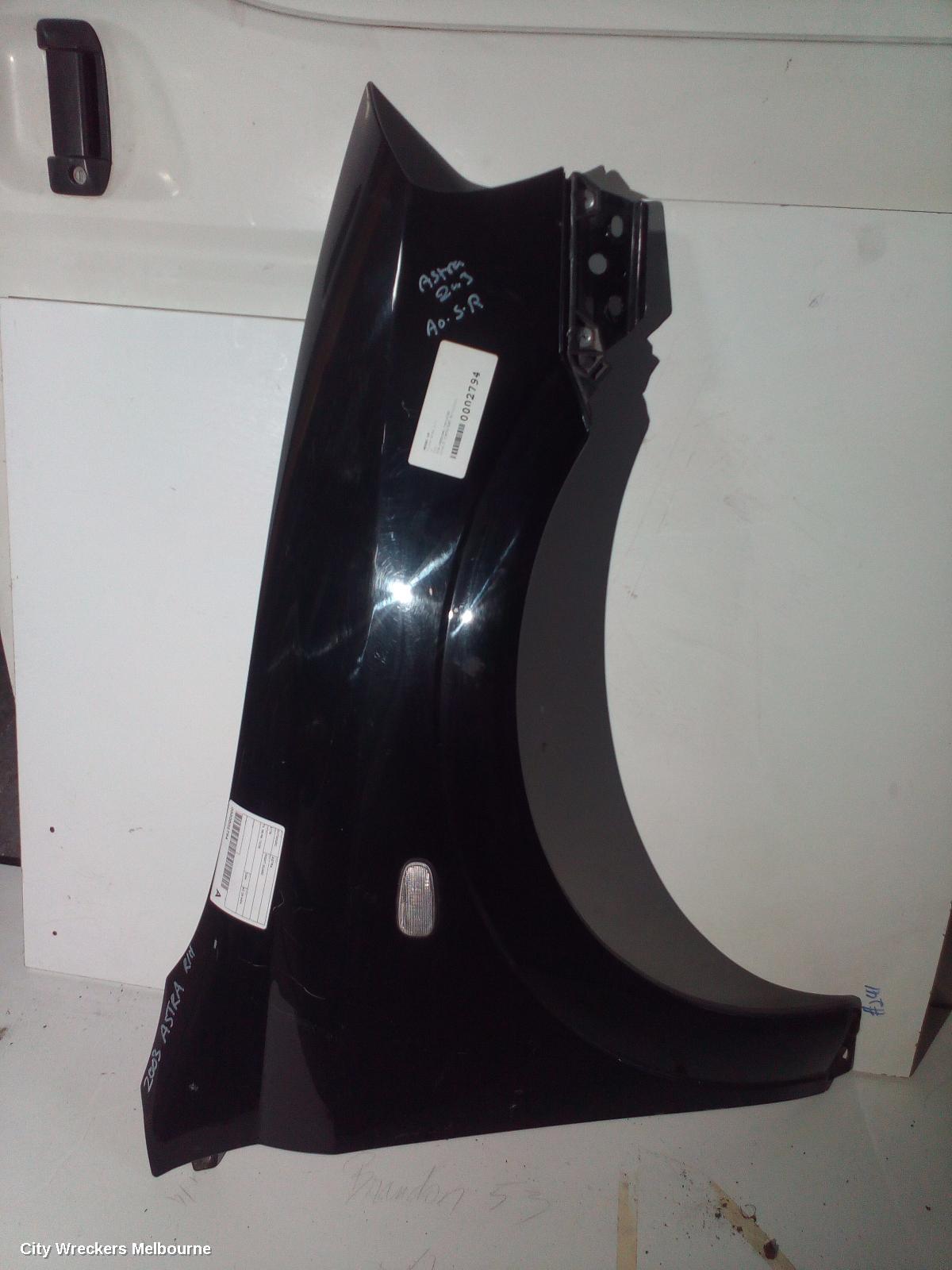 HOLDEN ASTRA RIGHT GUARD, TS, 08/1998 - 10/2006