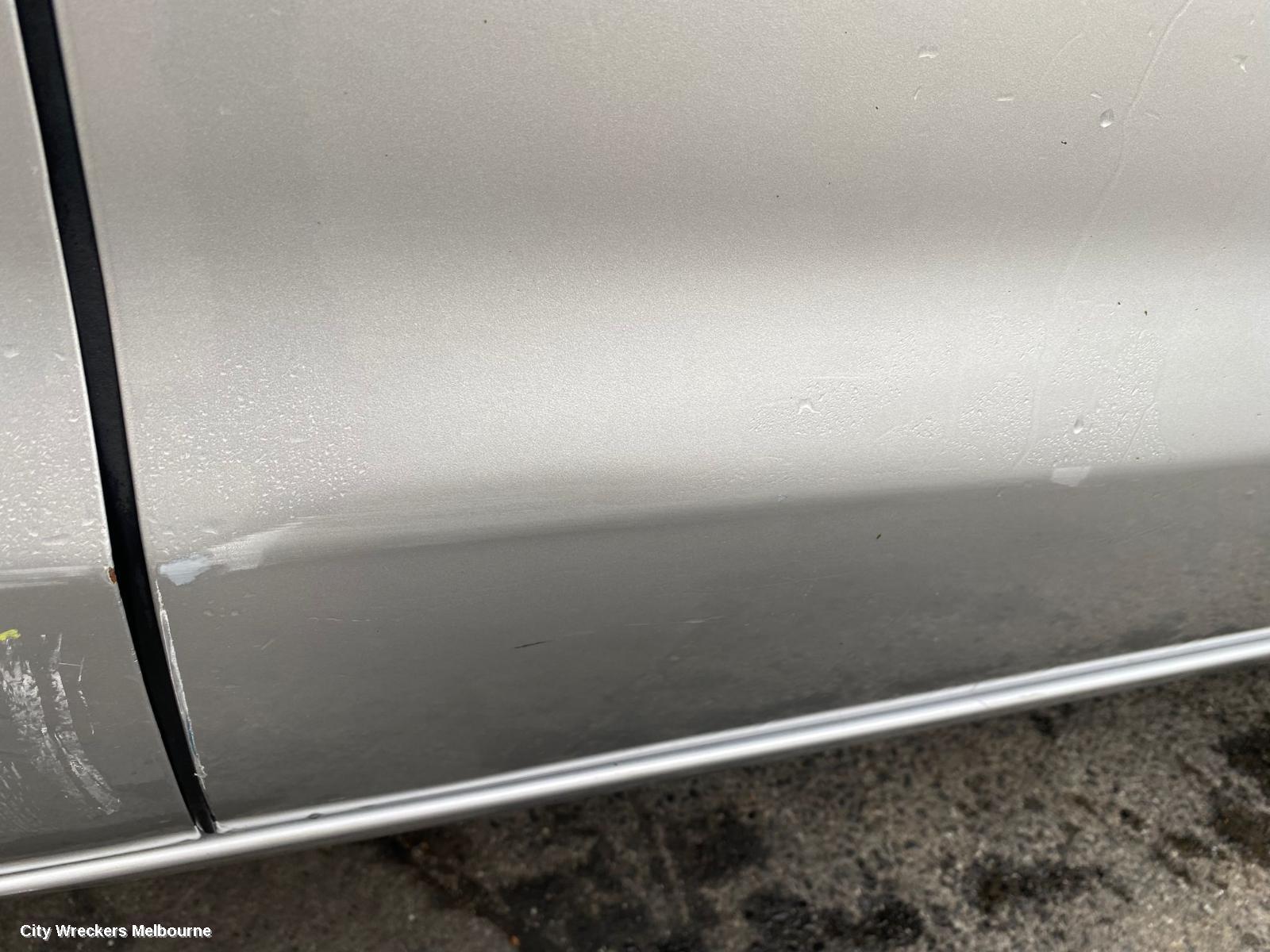 KIA CARNIVAL/GRAND CARNIVAL LEFT REAR DOOR/SLIDING, YP, MANUAL SLIDING TYPE, 02/2015 - 10/2020