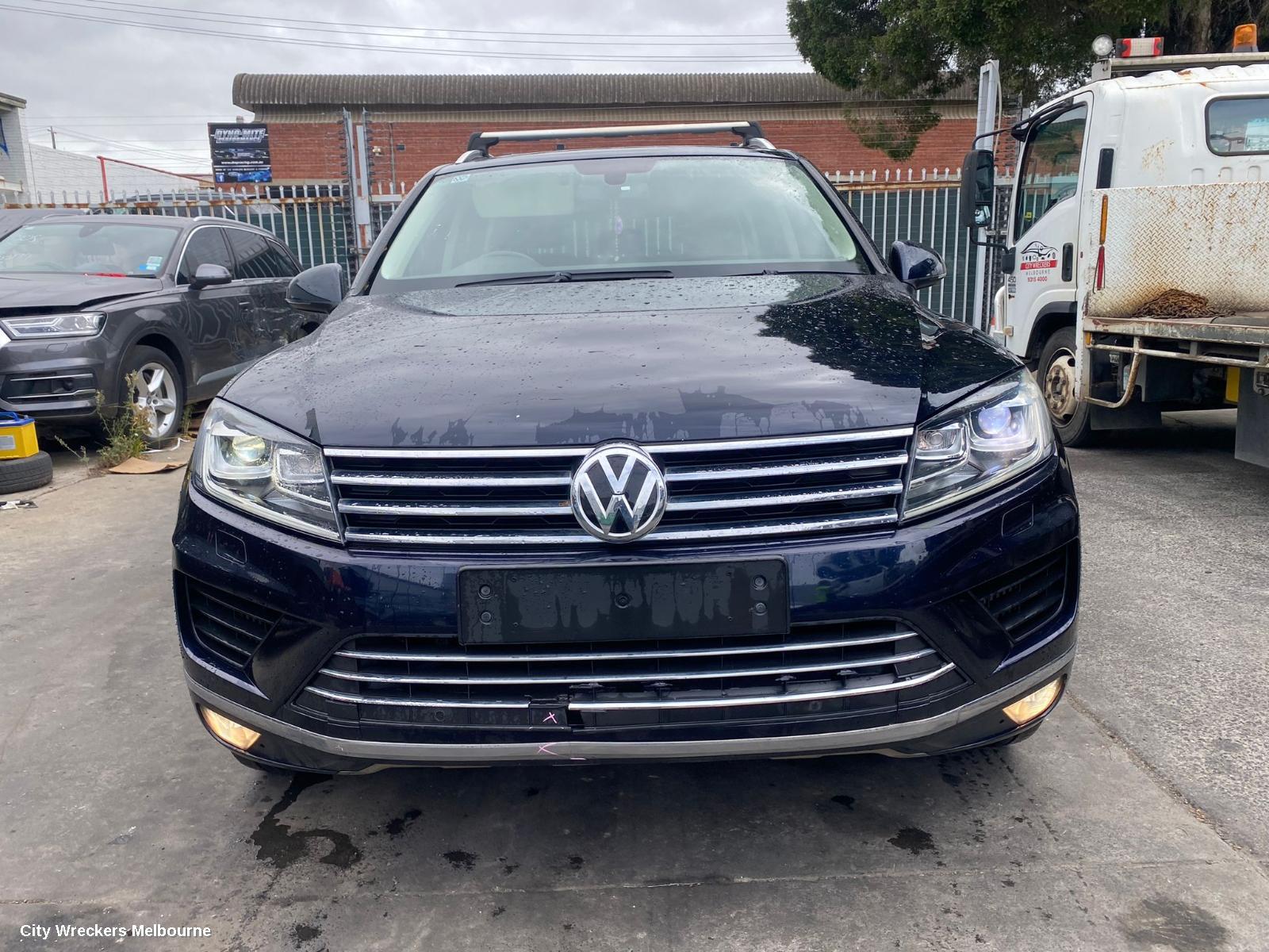VOLKSWAGEN TOUAREG BONNET, 7P, 07/2011 - 04/2018
