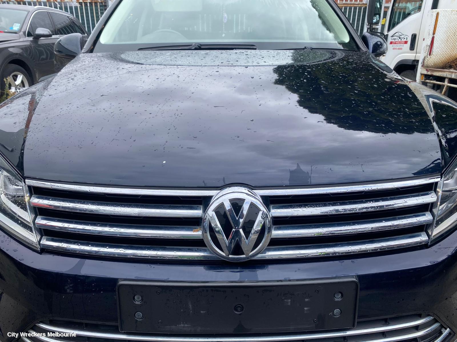 VOLKSWAGEN TOUAREG BONNET, 7P, 07/2011 - 04/2018