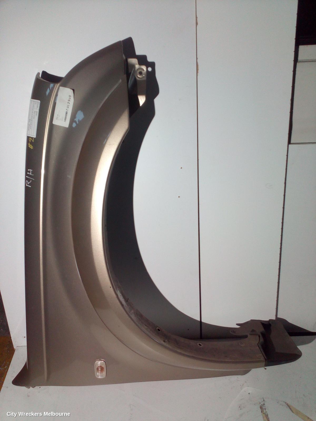 HOLDEN RODEO RIGHT GUARD, RA, FLARED TYPE, SUIT W/ REPEATER, 03/2003 - 10/2006
