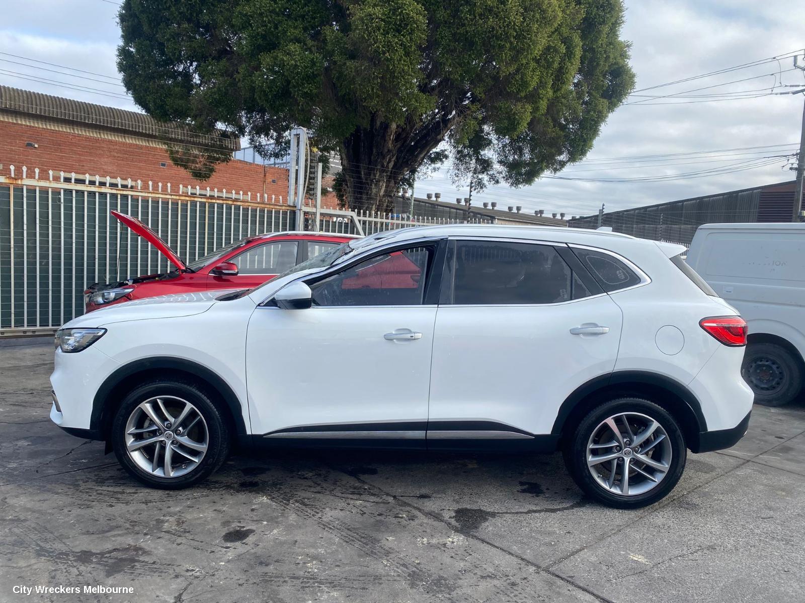 MG HS LEFT DOOR MIRROR, SAS23, HEATED, ELECT ADJ, COLOUR CODED, 09/2019 ONWARDS