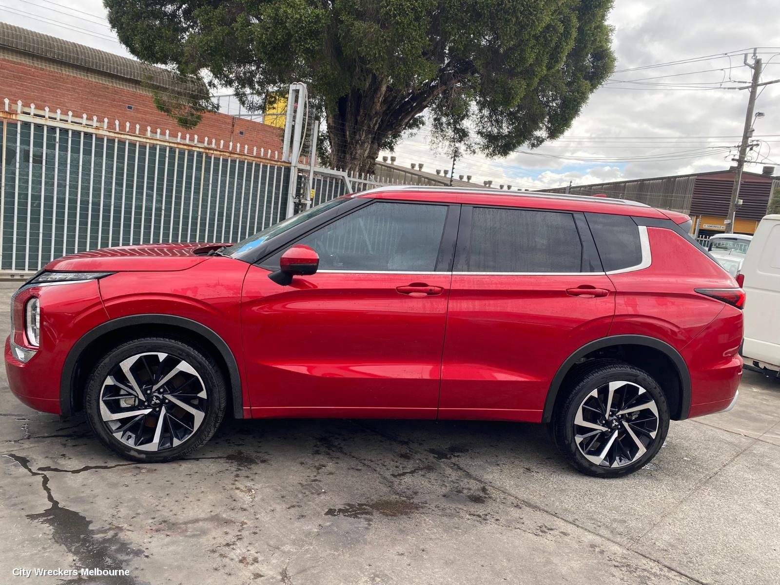 MITSUBISHI OUTLANDER ROOF RAIL