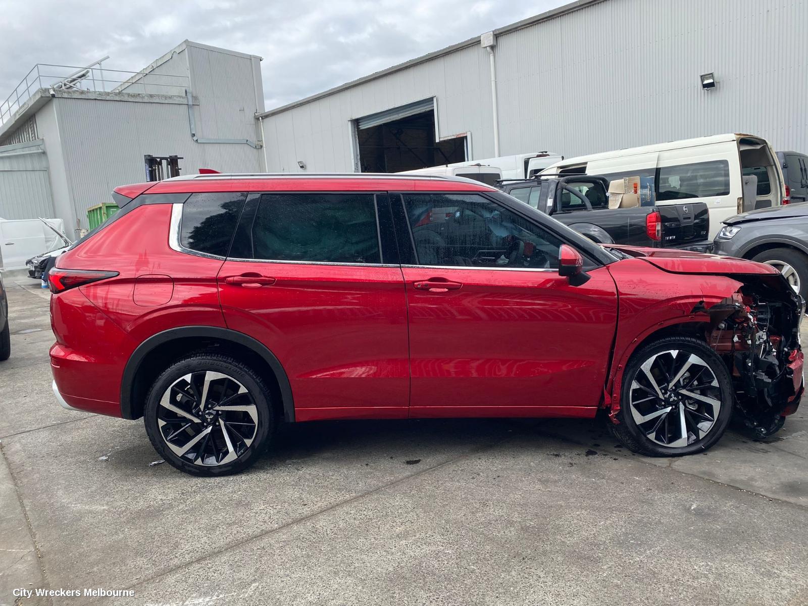 MITSUBISHI OUTLANDER ROOF RAIL
